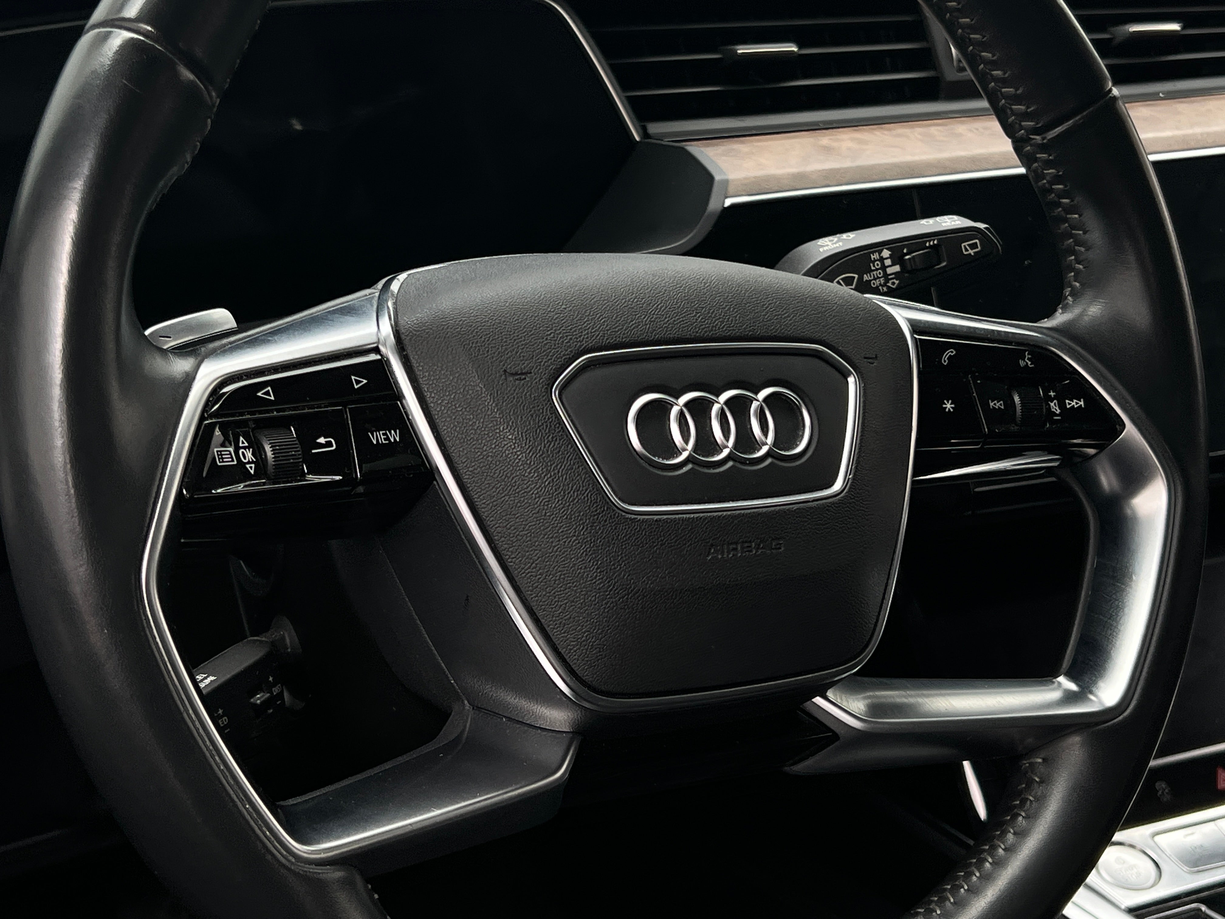 2019 Audi e-tron Prestige 4