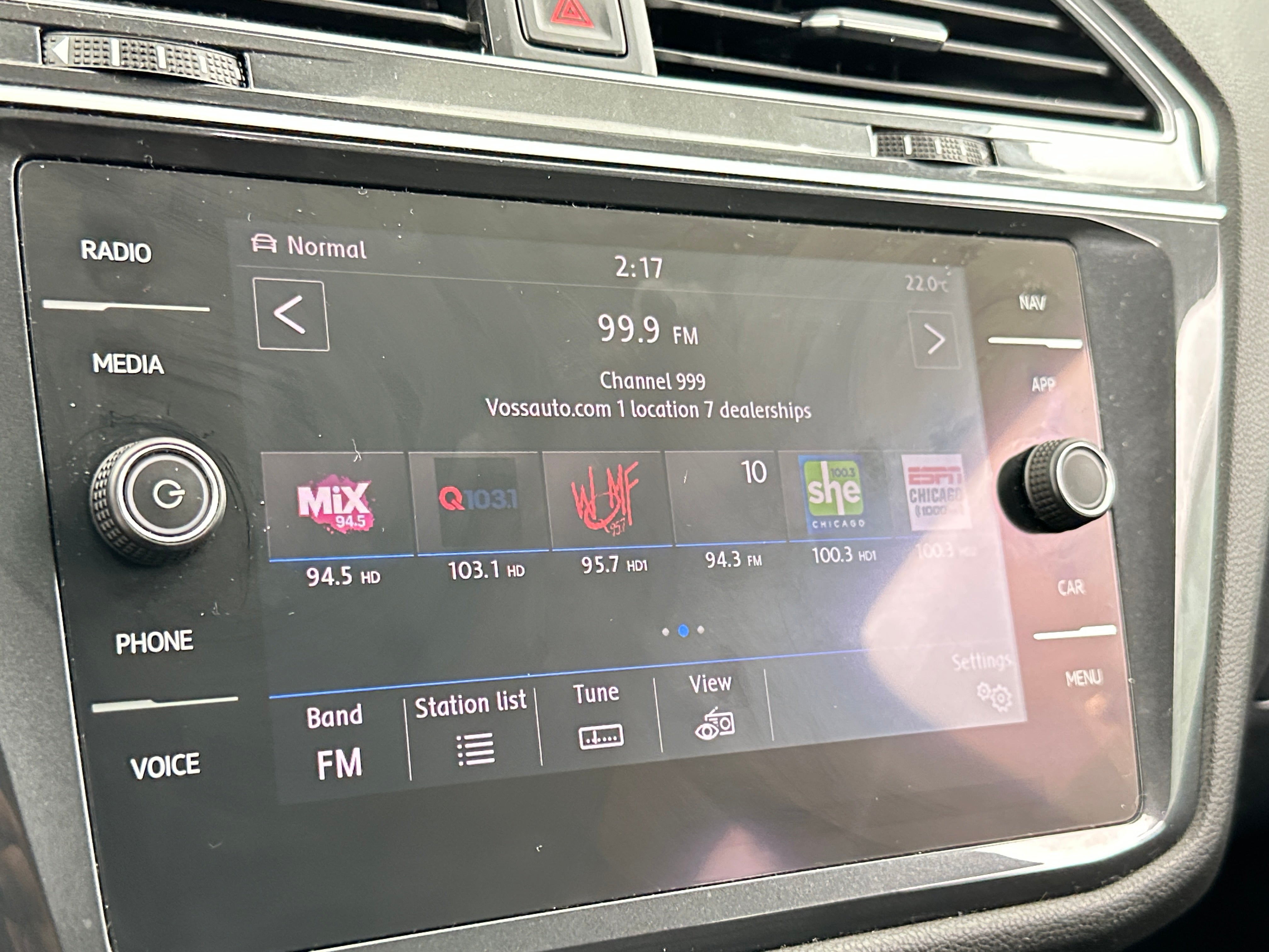 2019 Volkswagen Tiguan SEL 3
