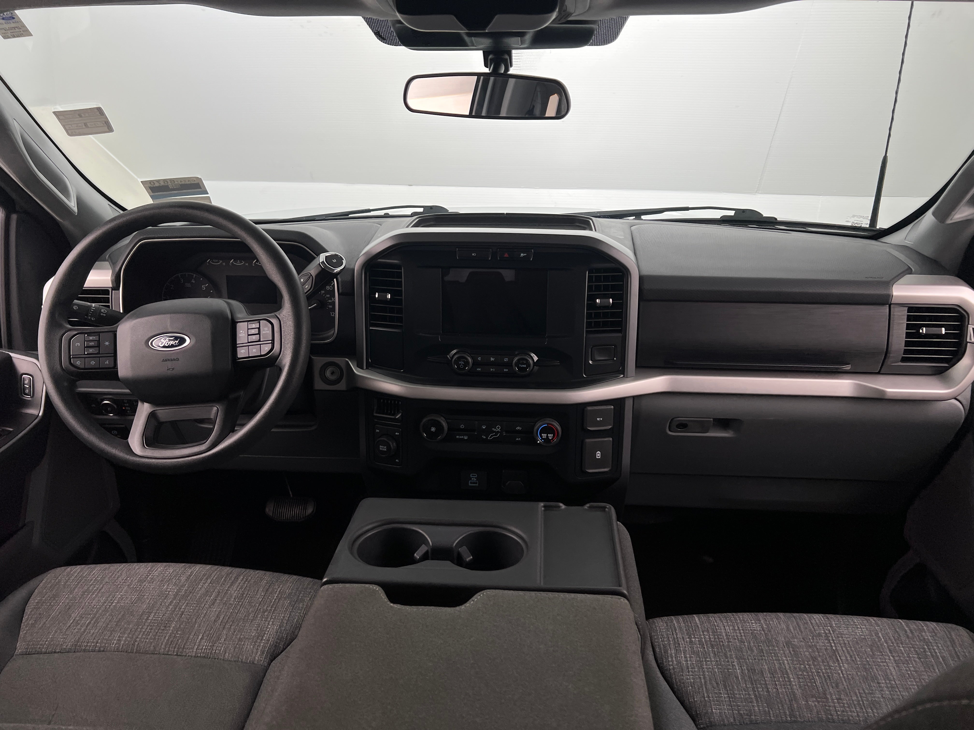 2023 Ford Econoline E-150 3