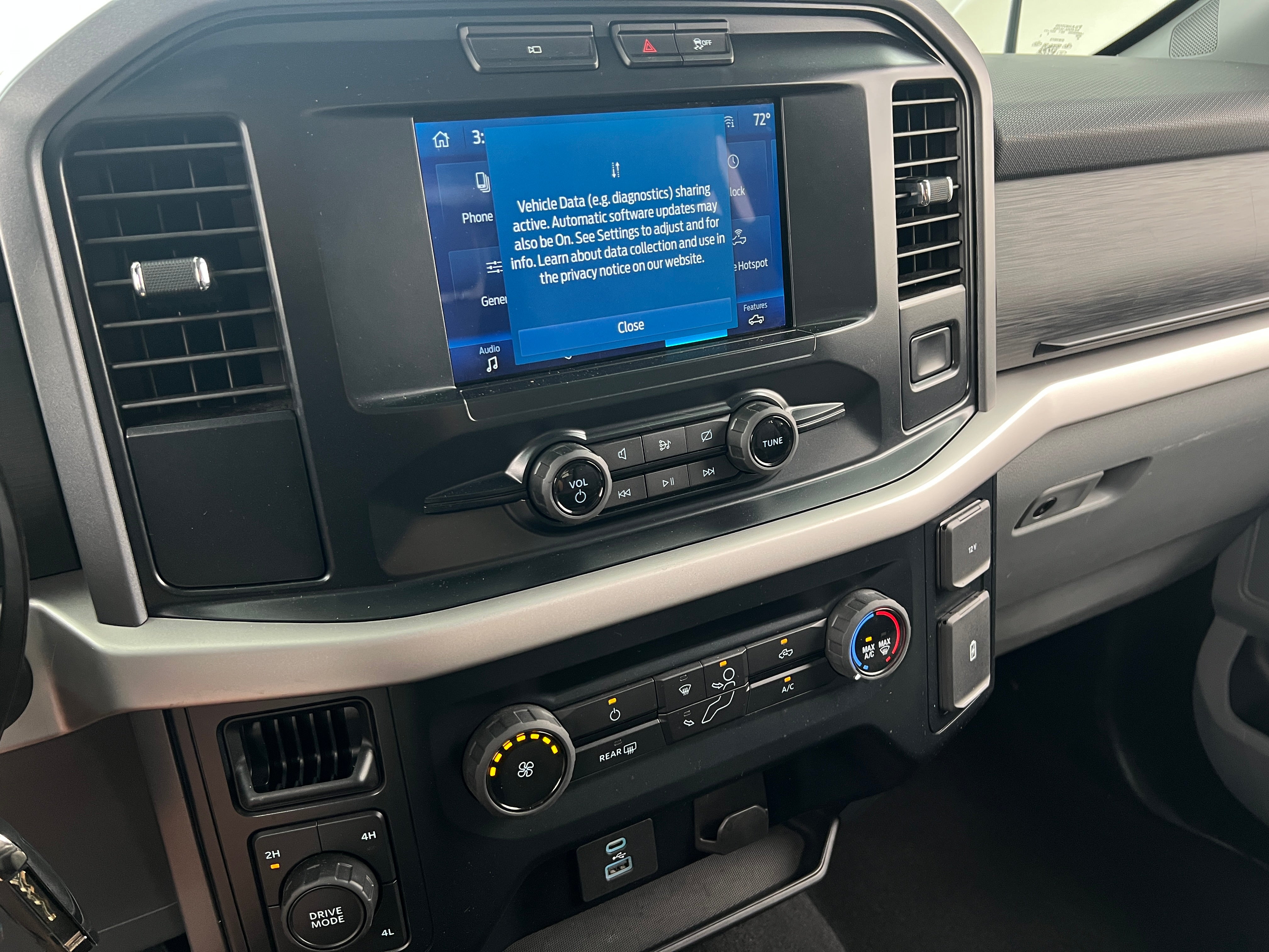 2023 Ford Econoline E-150 4