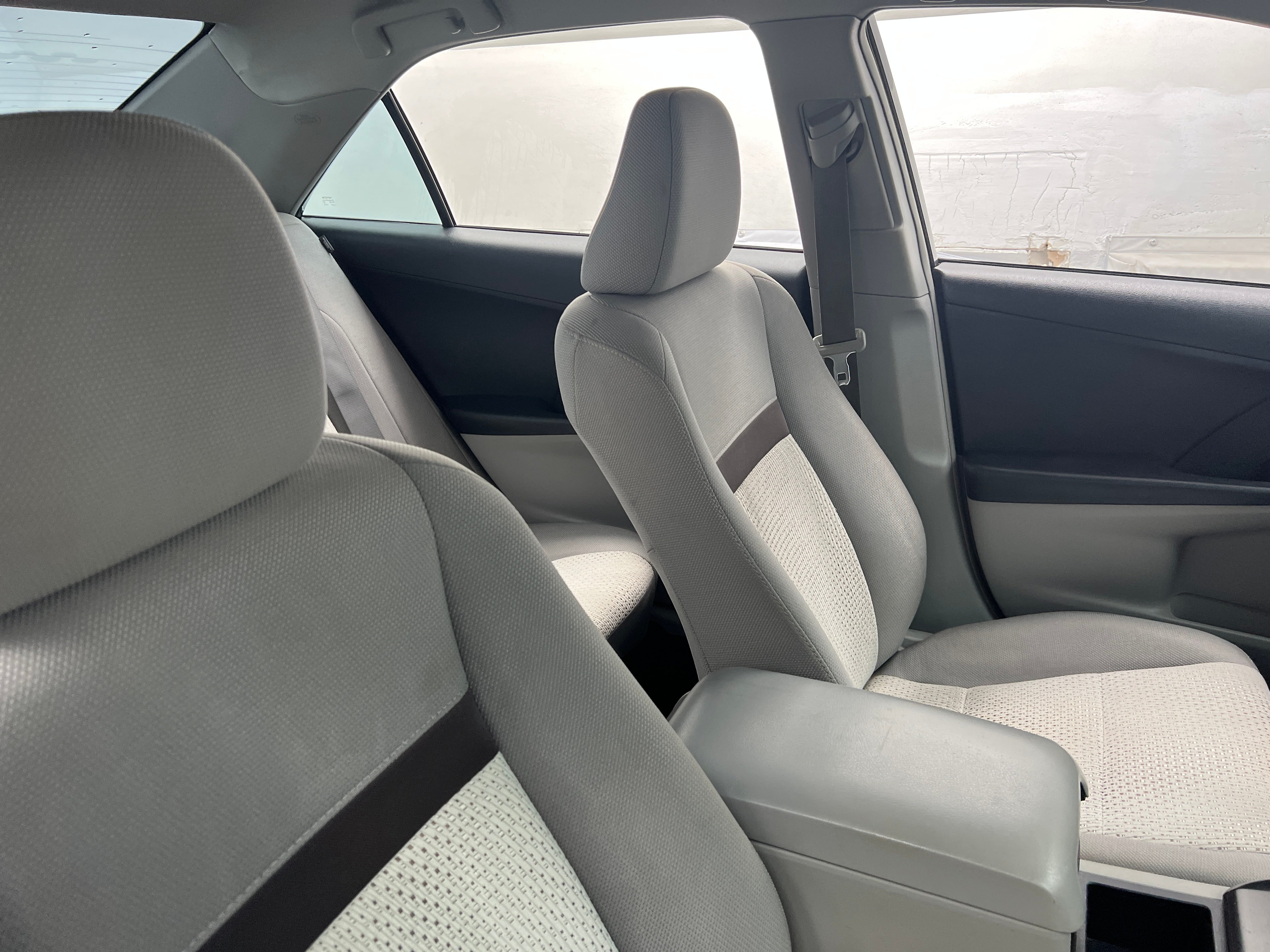 2014 Toyota Camry L 2