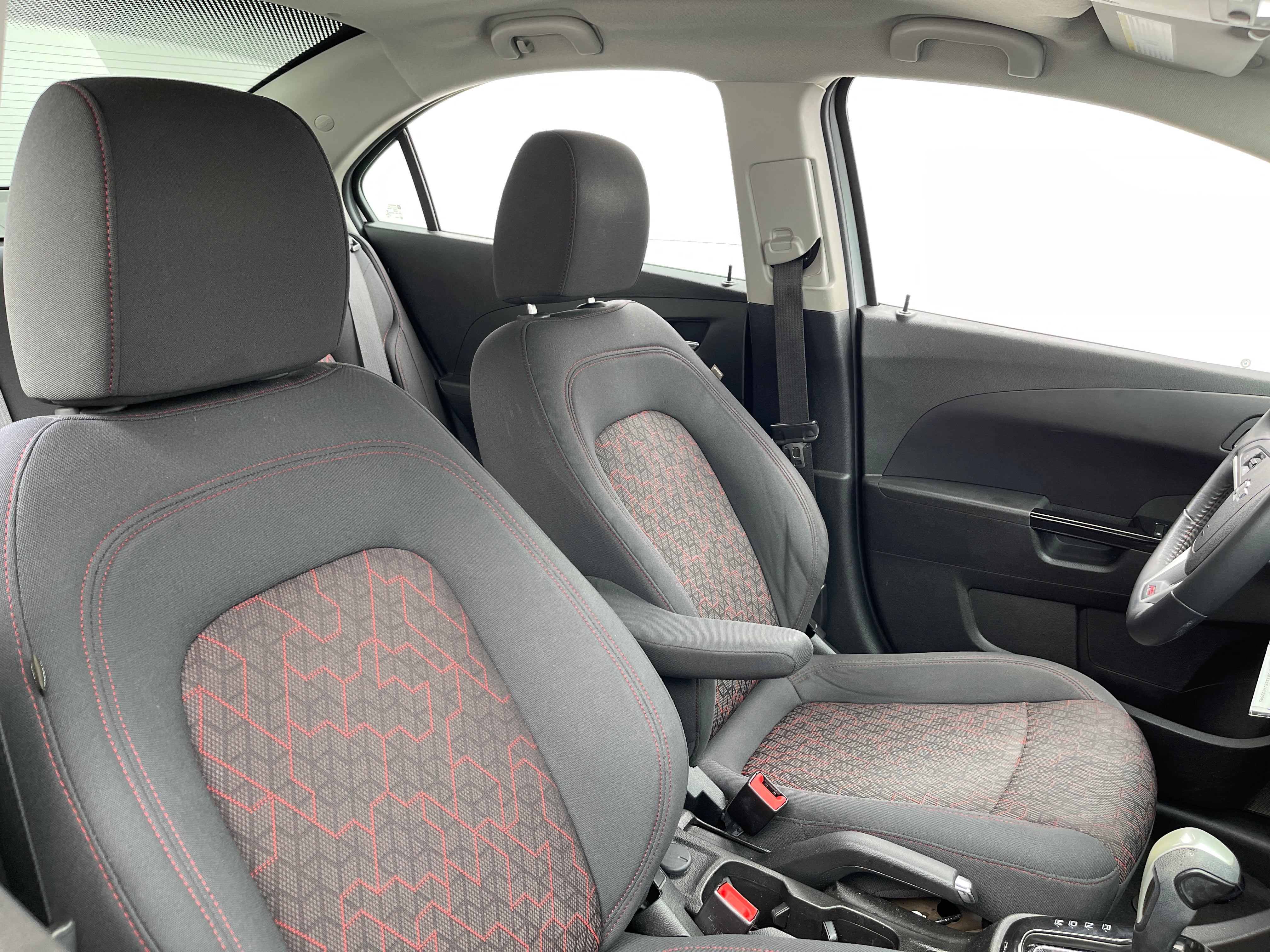 2018 Chevrolet Sonic LT 2