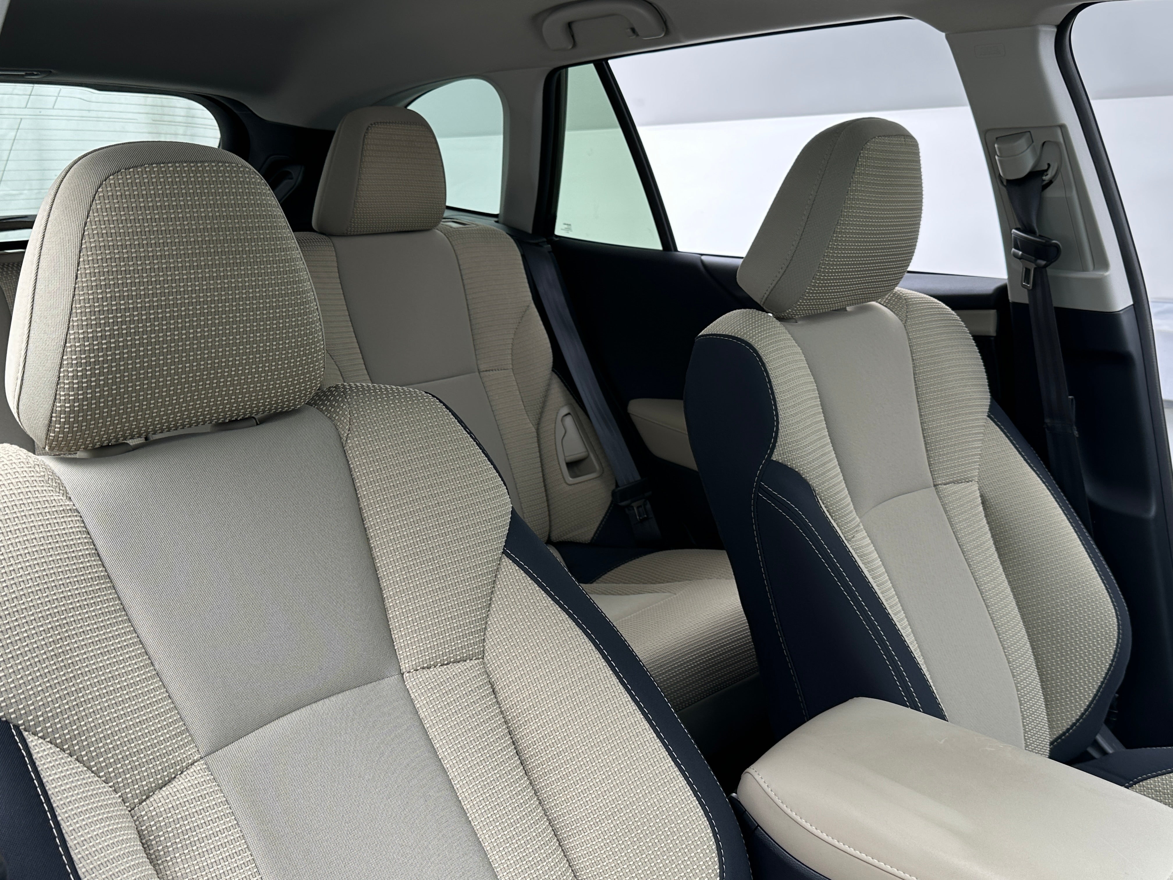 2024 Subaru Outback Premium 2