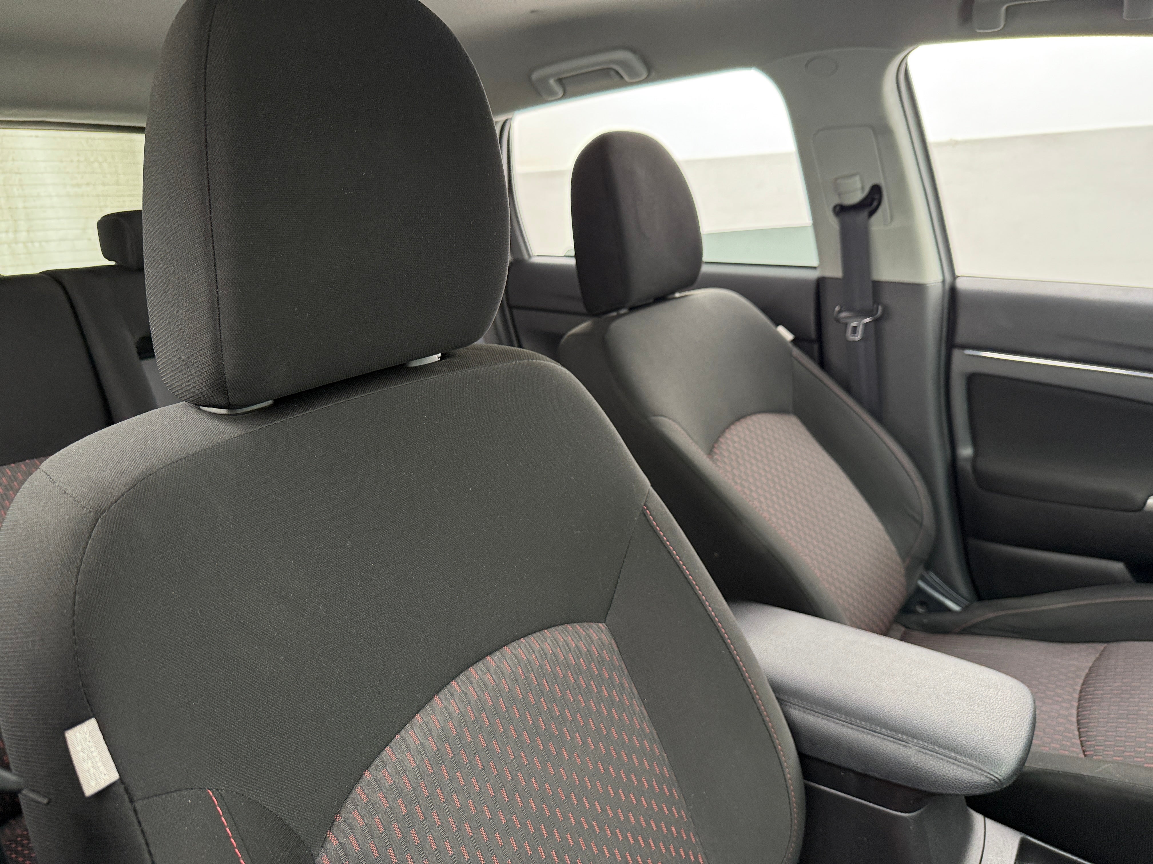 2019 Mitsubishi Outlander Sport ES 2