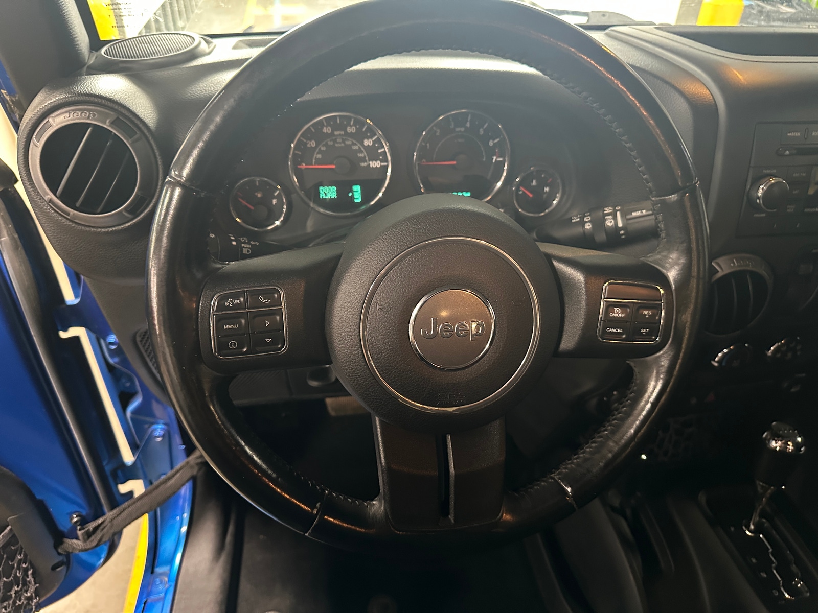 Thumbnail: 2015 Jeep Wrangler - 5