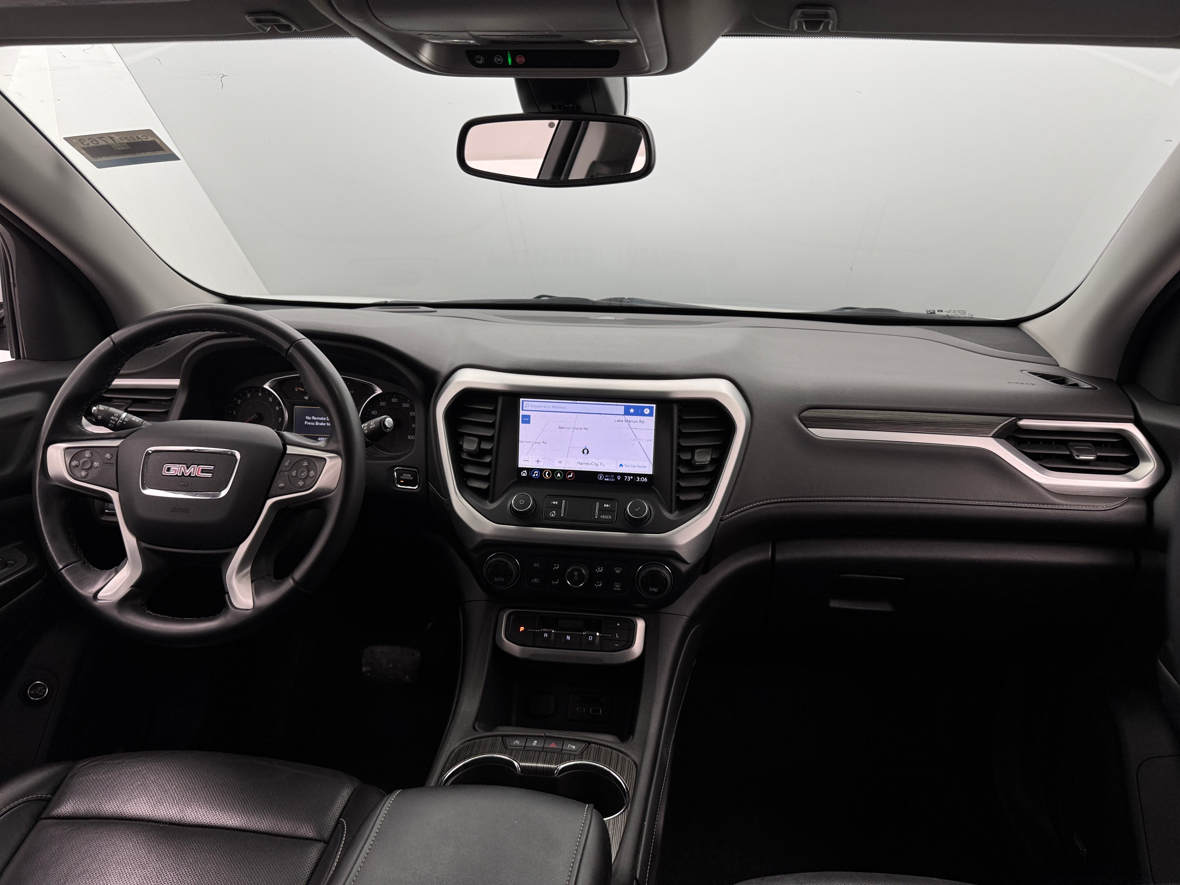 2023 GMC Acadia SLT 2