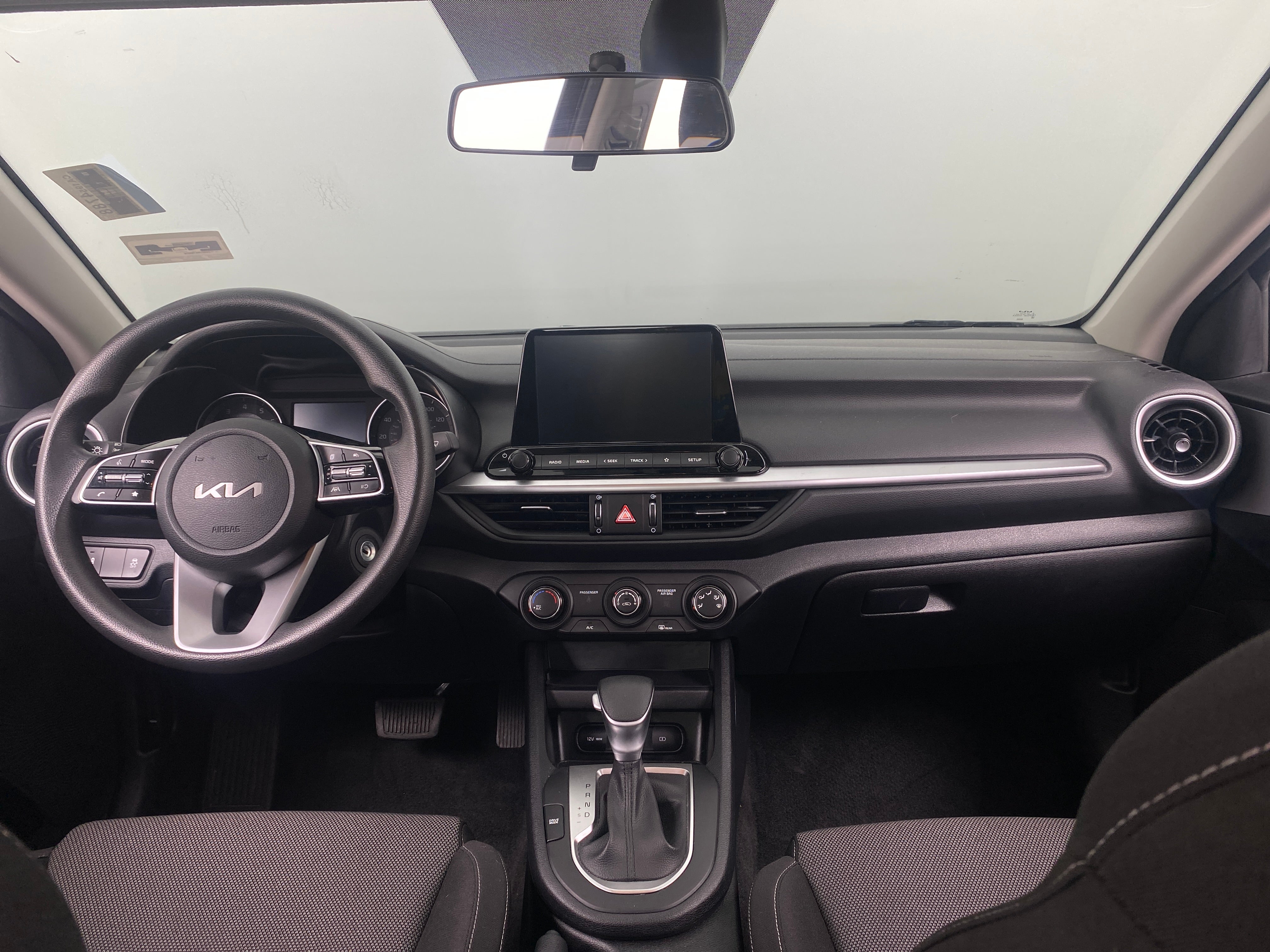 2024 Kia Forte LXS 3
