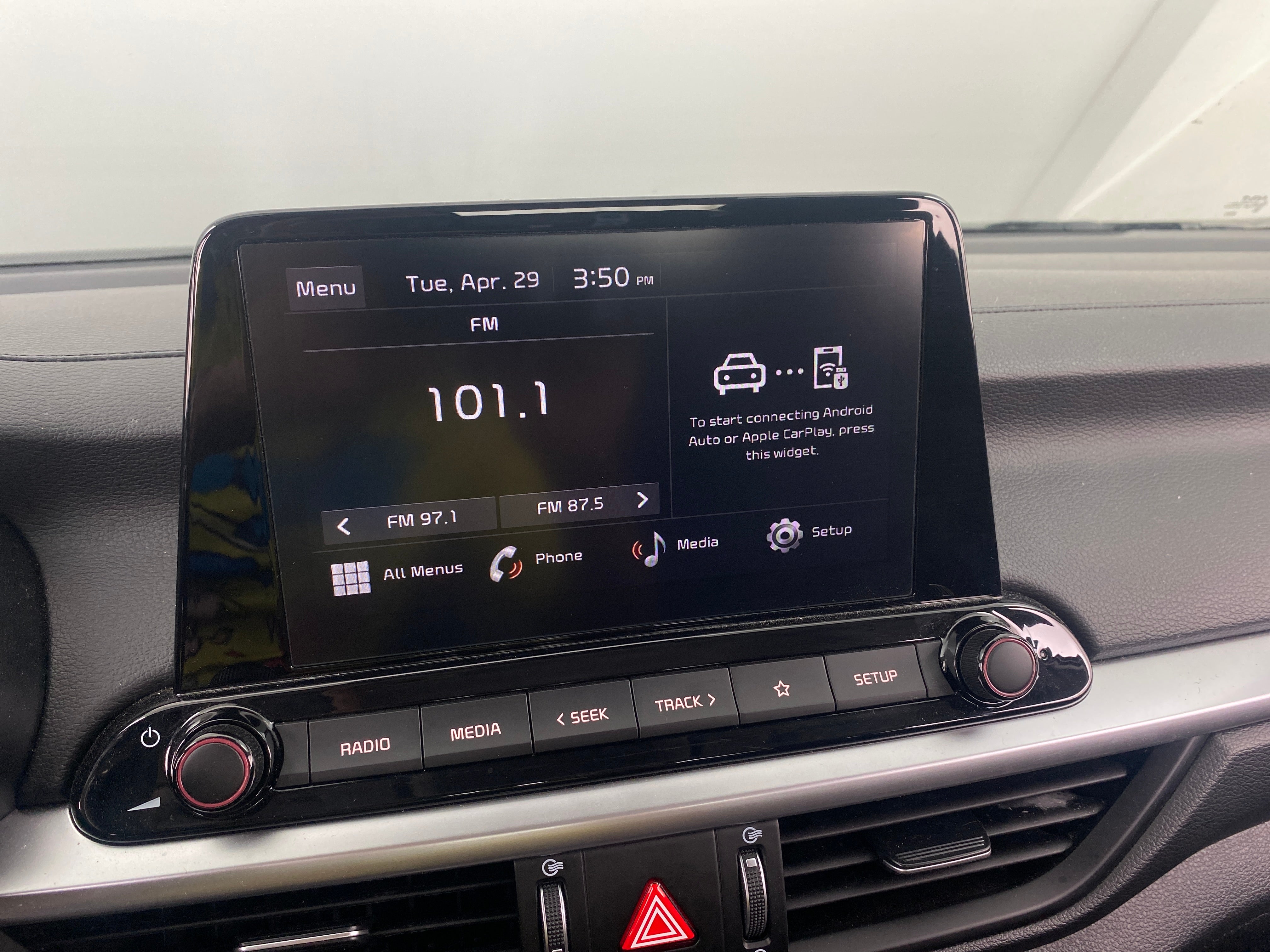 2024 Kia Forte LXS 4