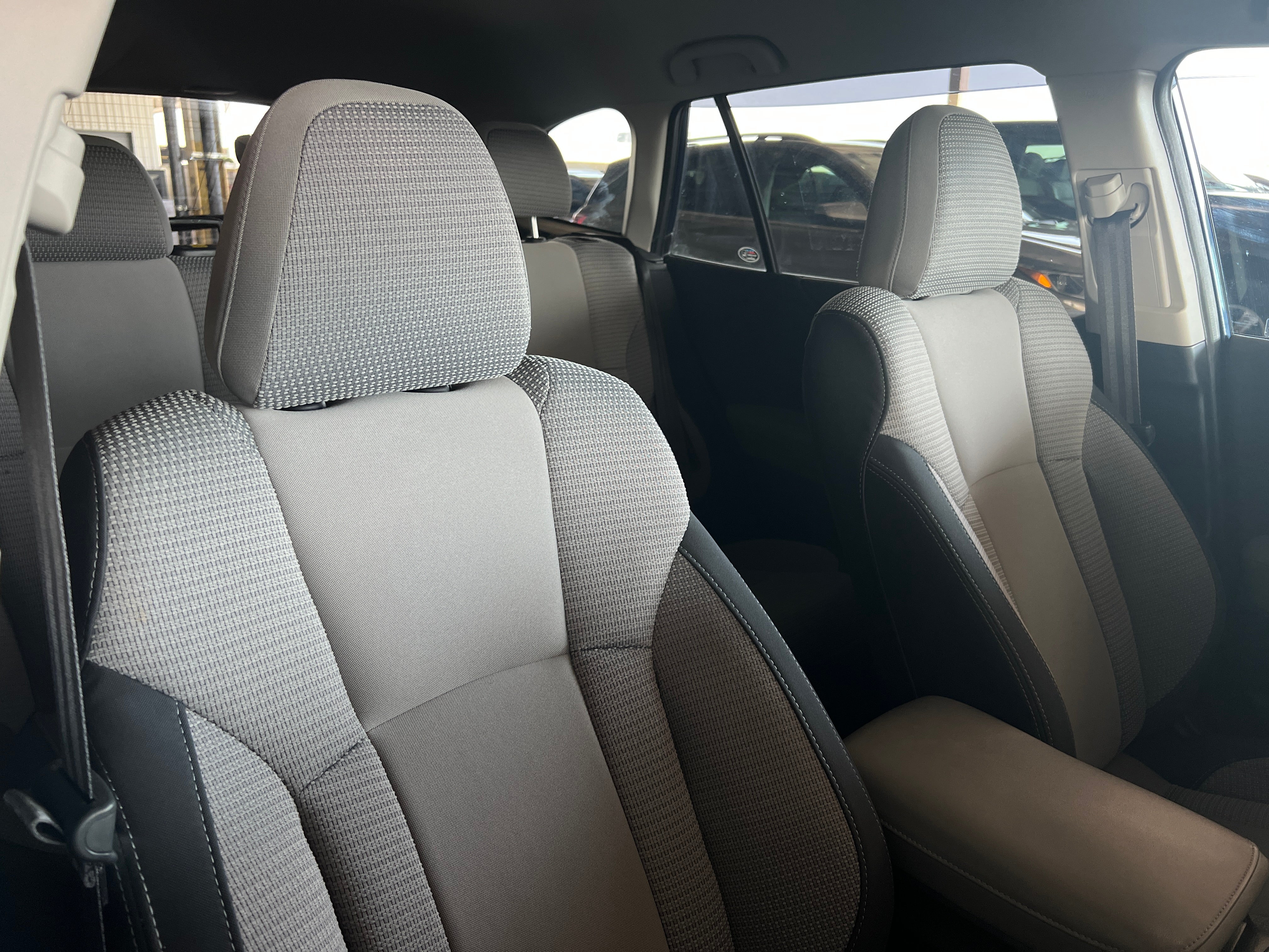 2020 Subaru Outback Premium 2