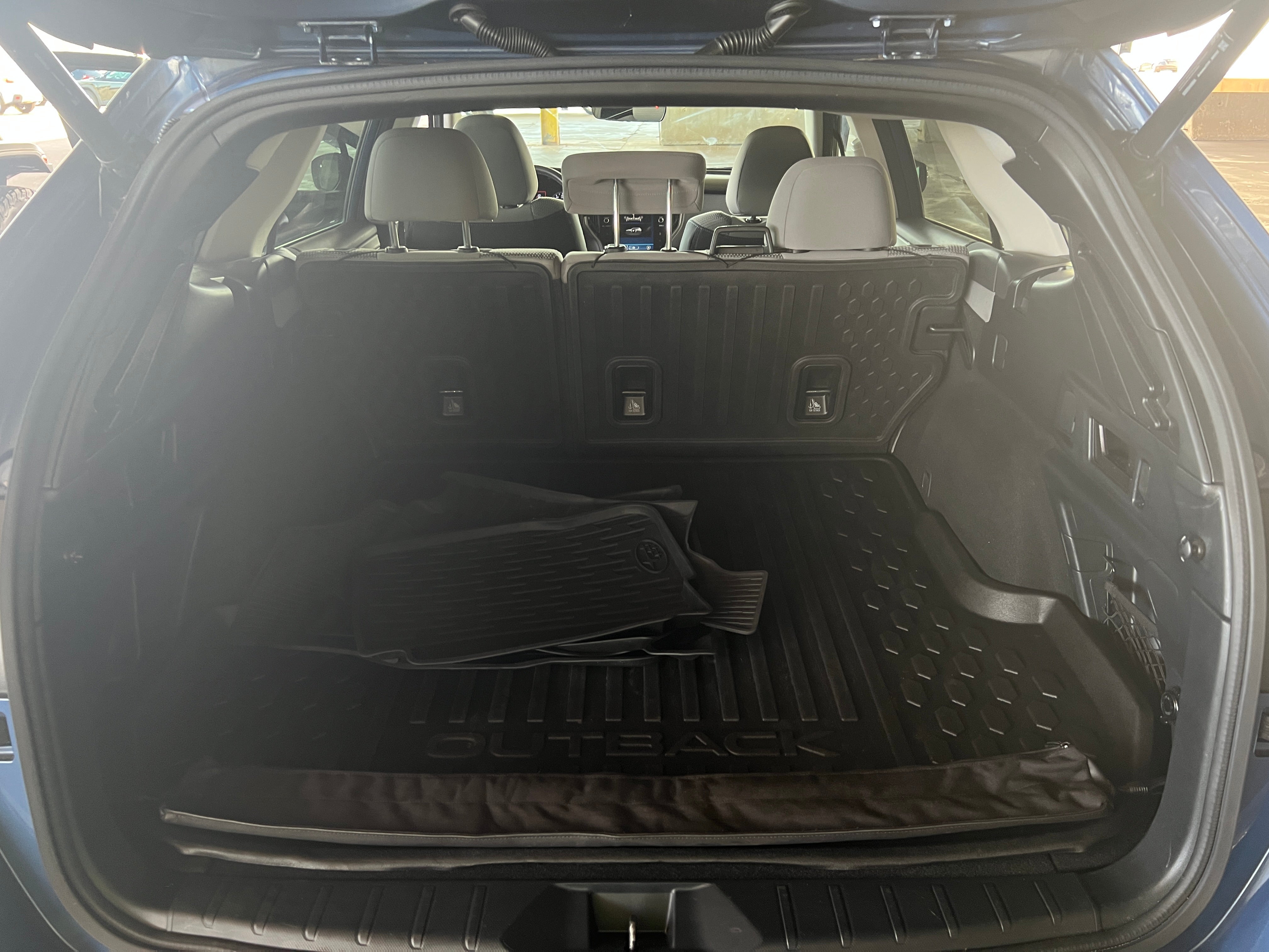2020 Subaru Outback Premium 7