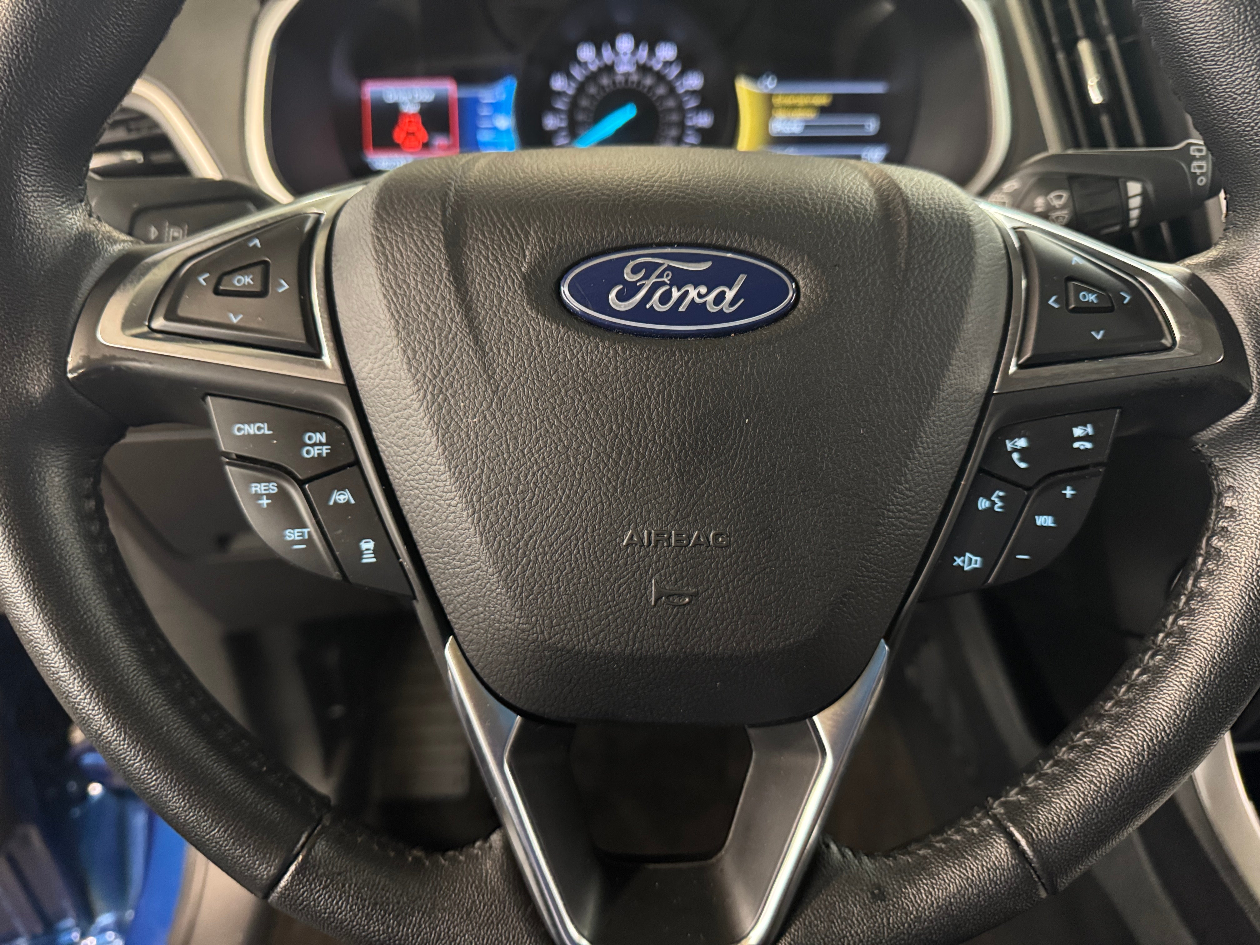 2020 Ford Edge SEL 4