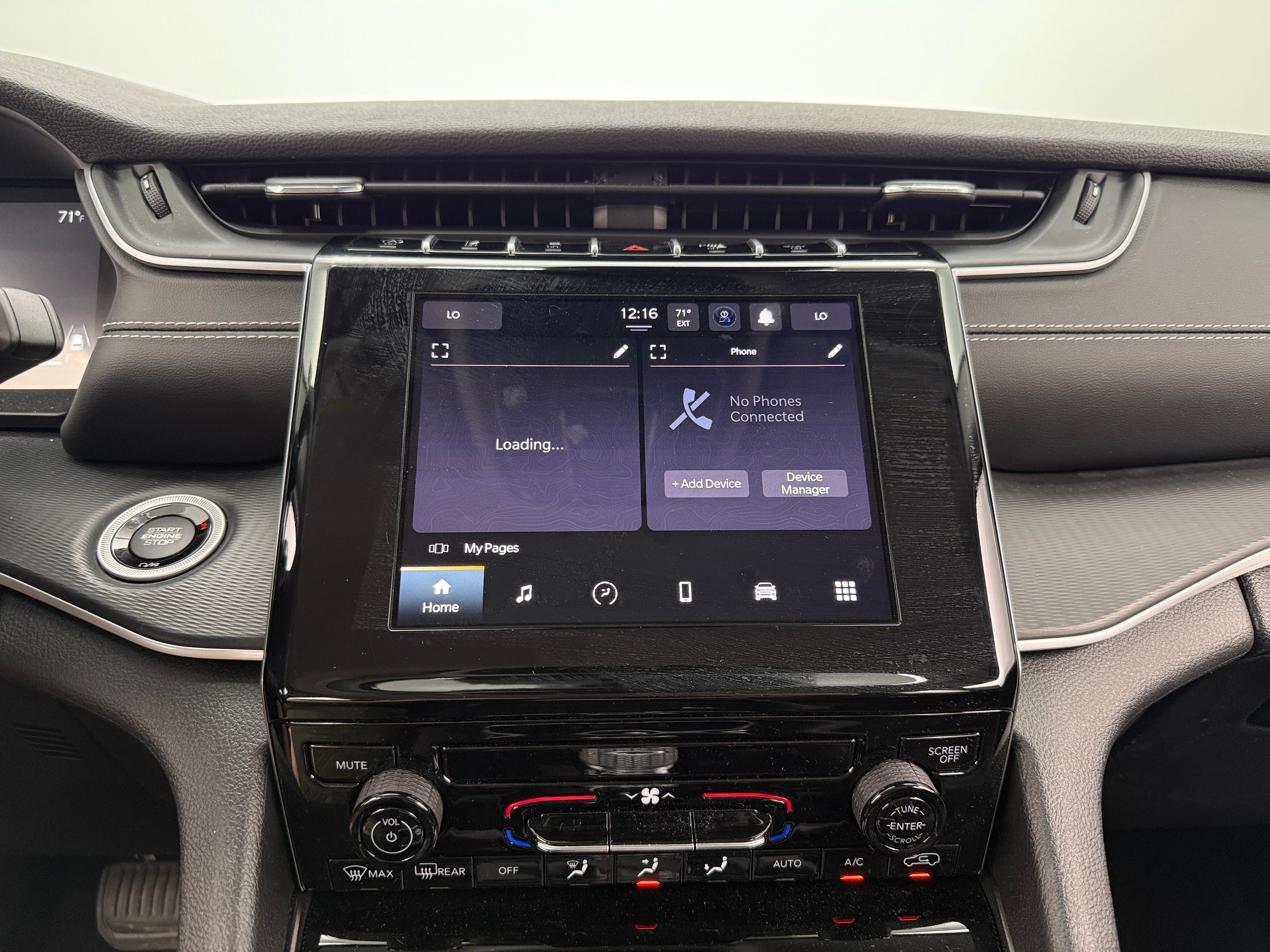 2024 Jeep Grand Cherokee L Laredo 4
