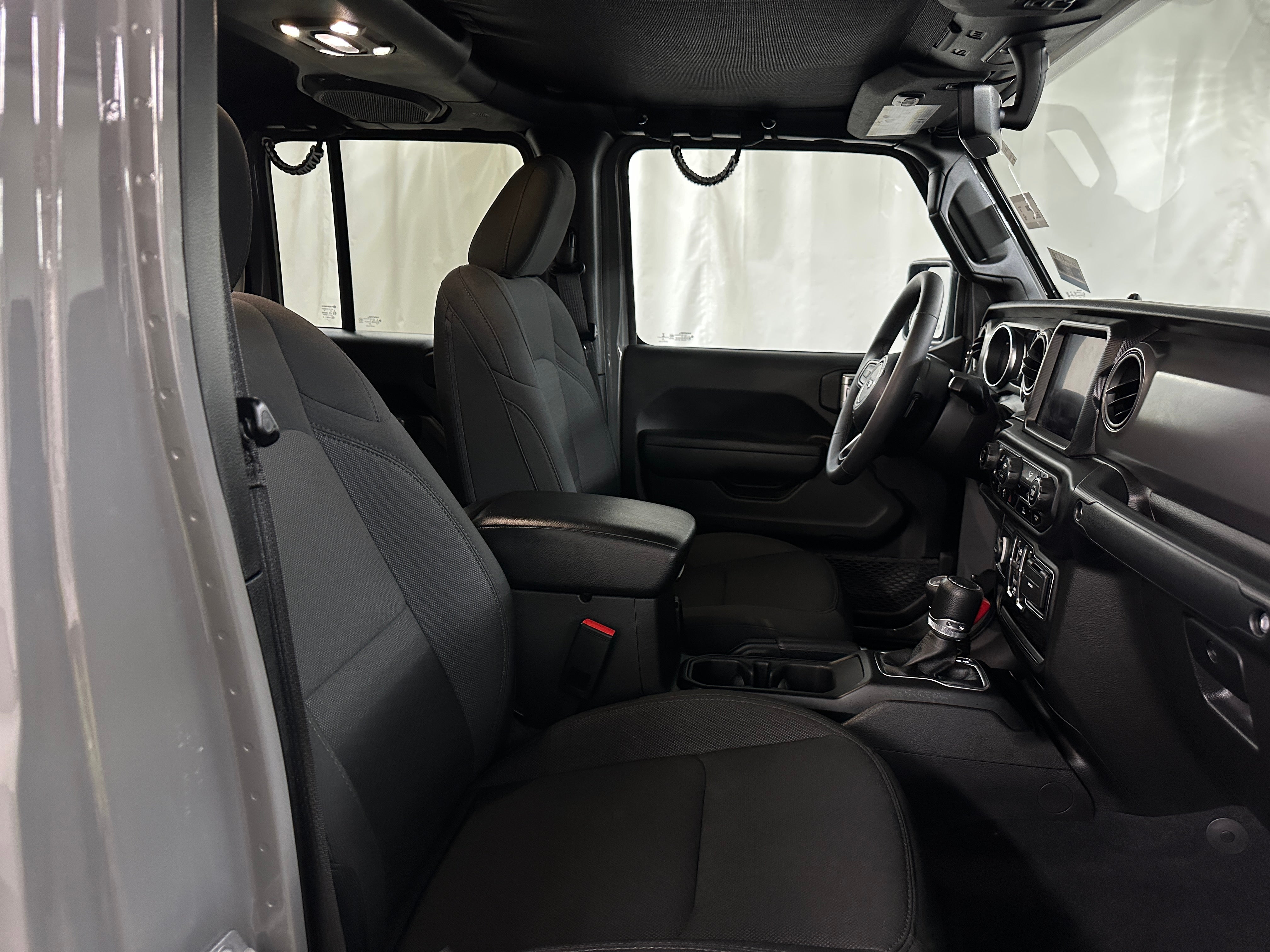 2023 Jeep Gladiator Willys 2