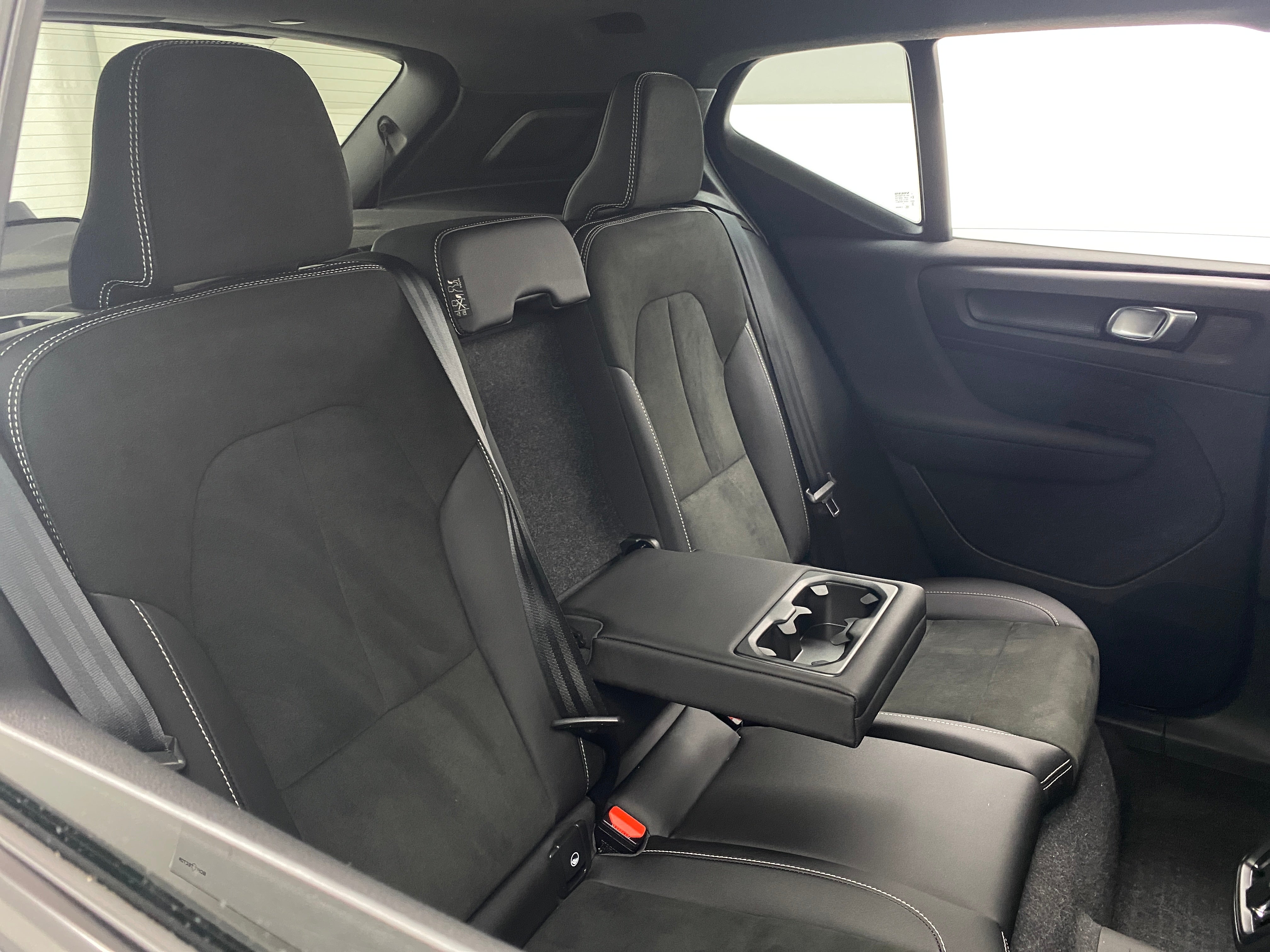 2022 Volvo XC40 Recharge Plus 5