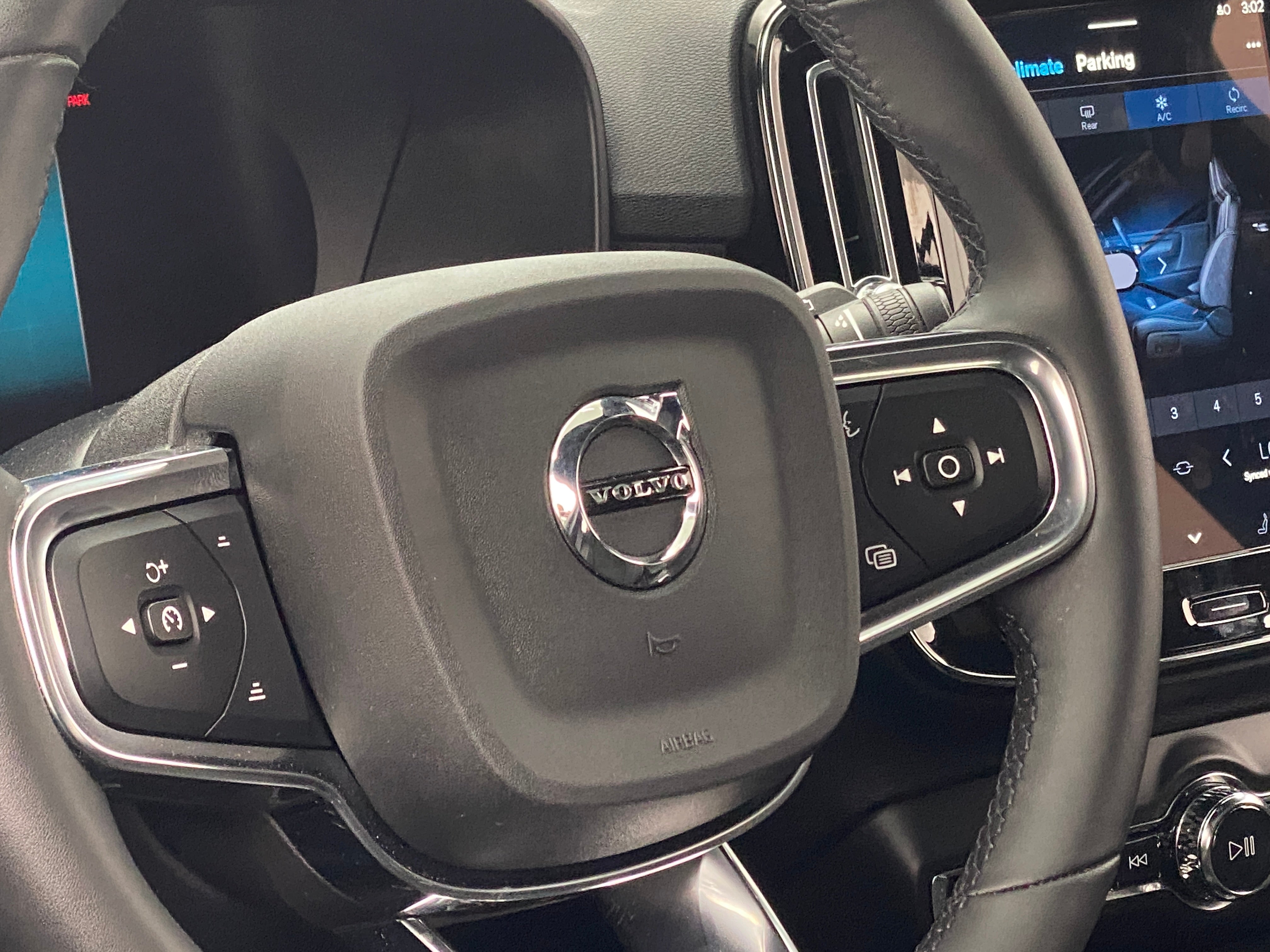 2022 Volvo XC40 Recharge Plus 4