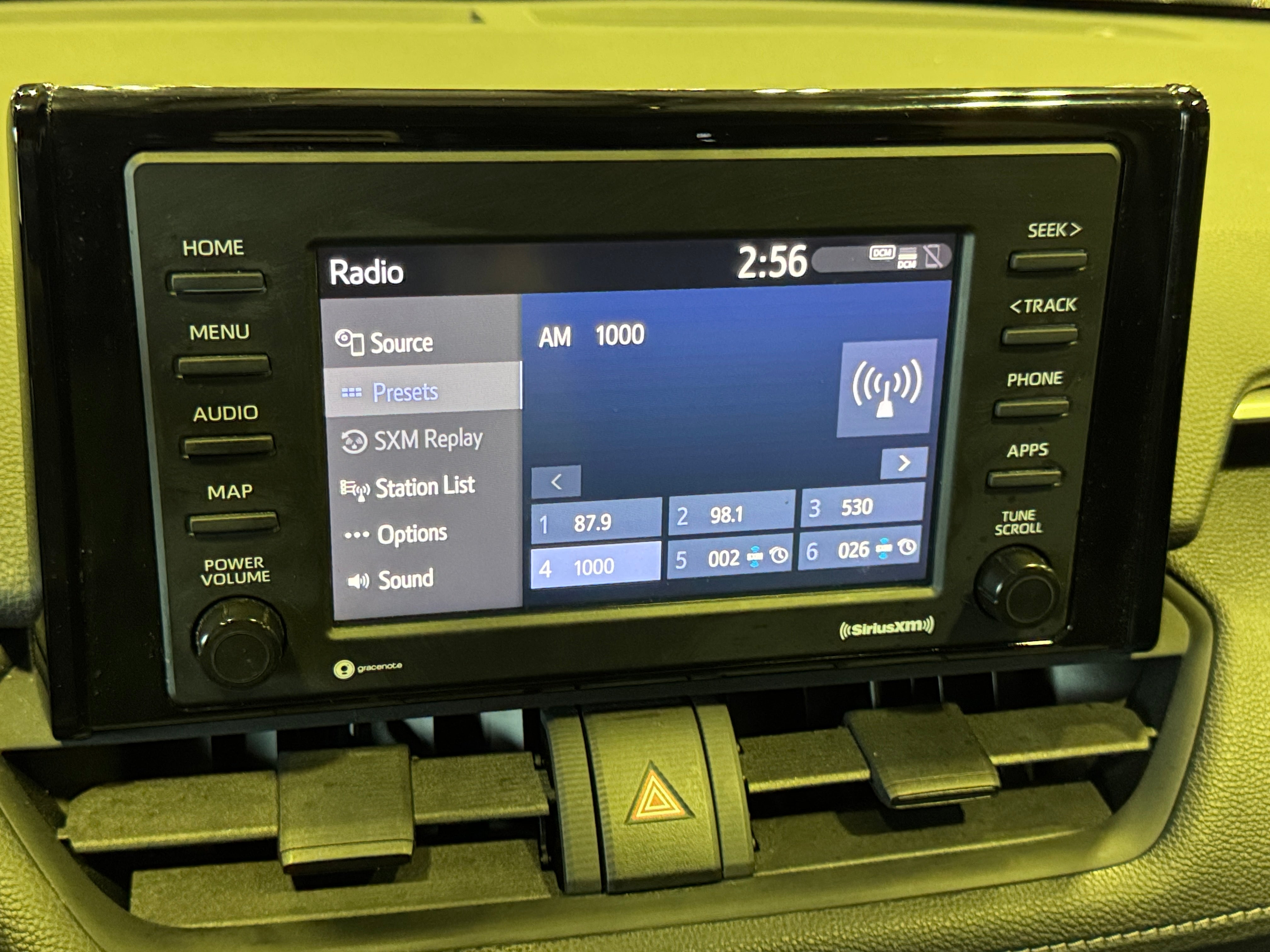 2021 Toyota RAV4 LE 4