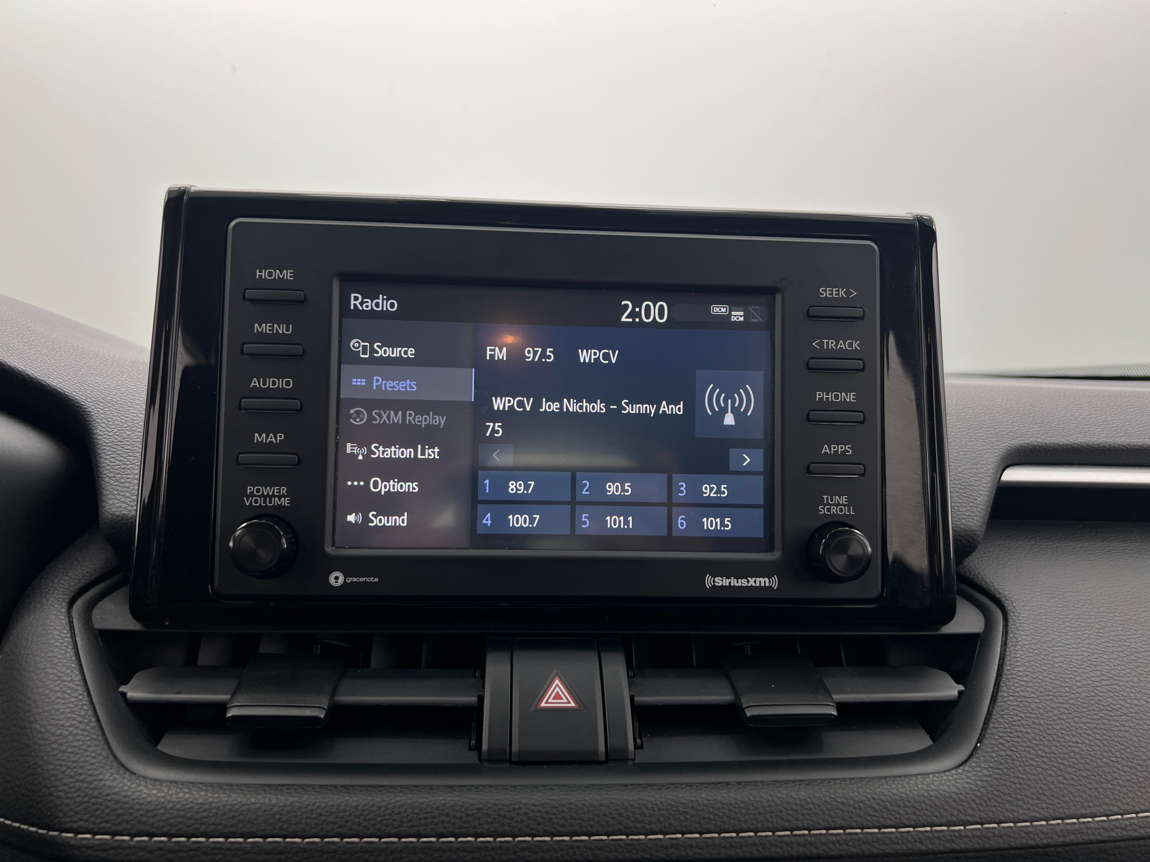 2020 Toyota RAV4 LE 4