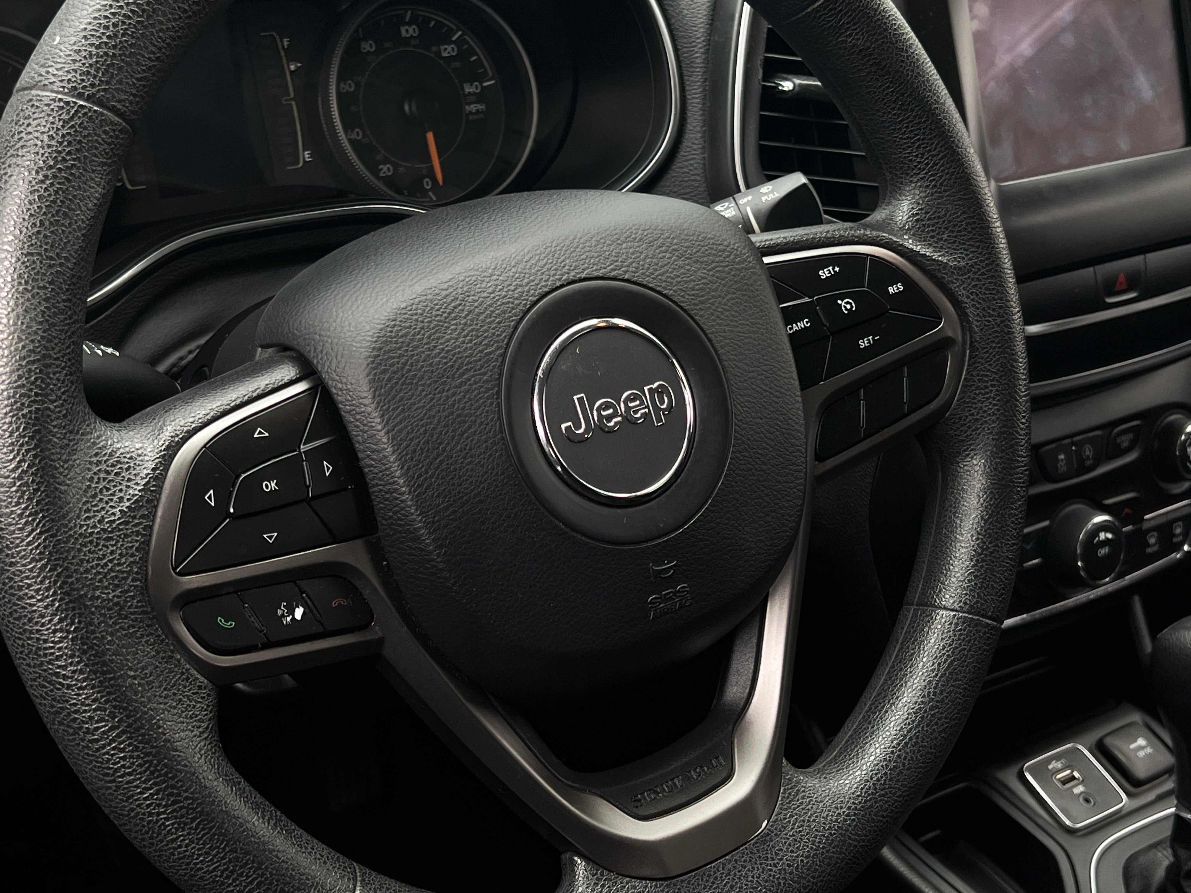 2019 Jeep Cherokee Latitude 5