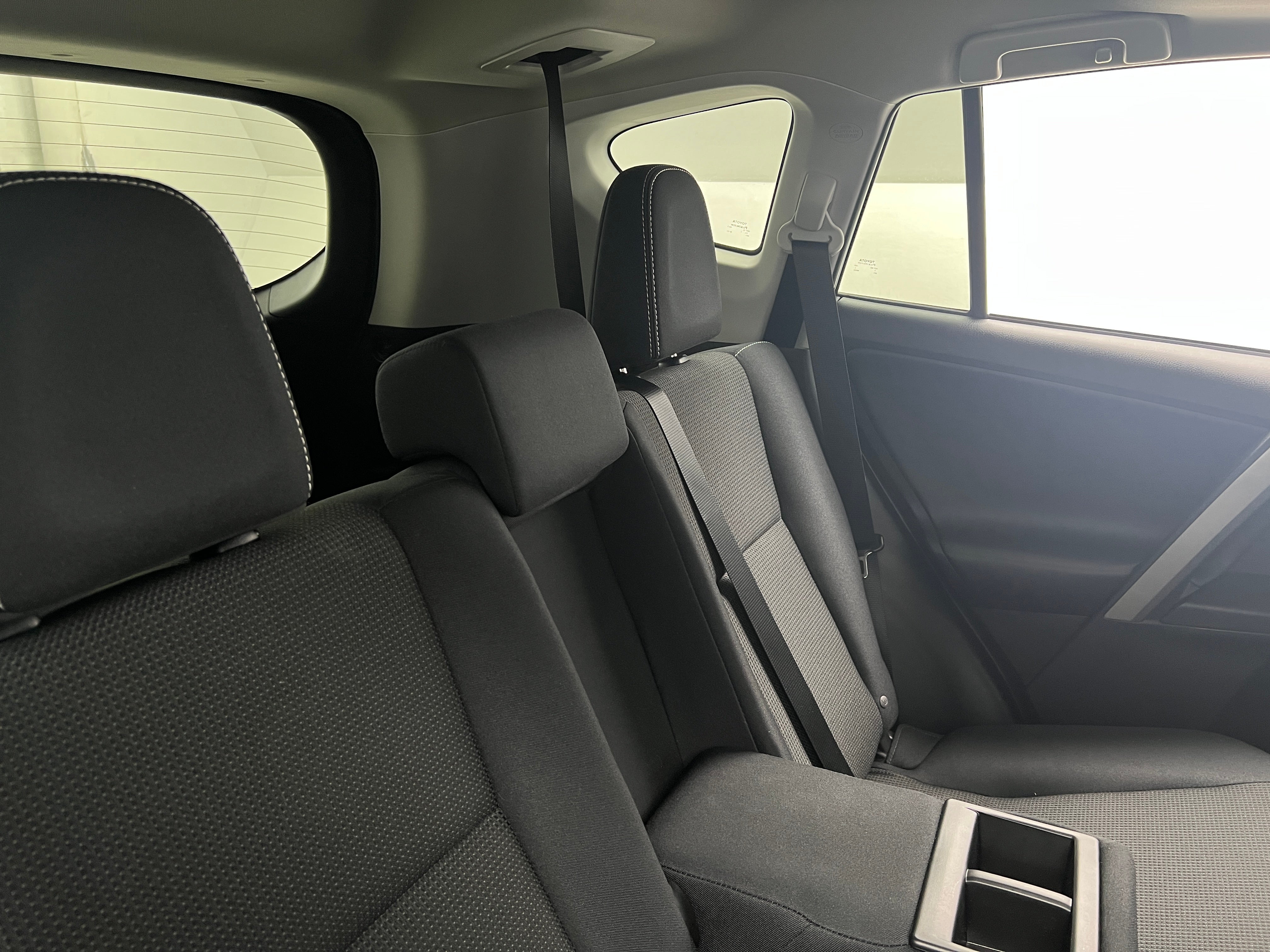 2018 Toyota RAV4 XLE 6