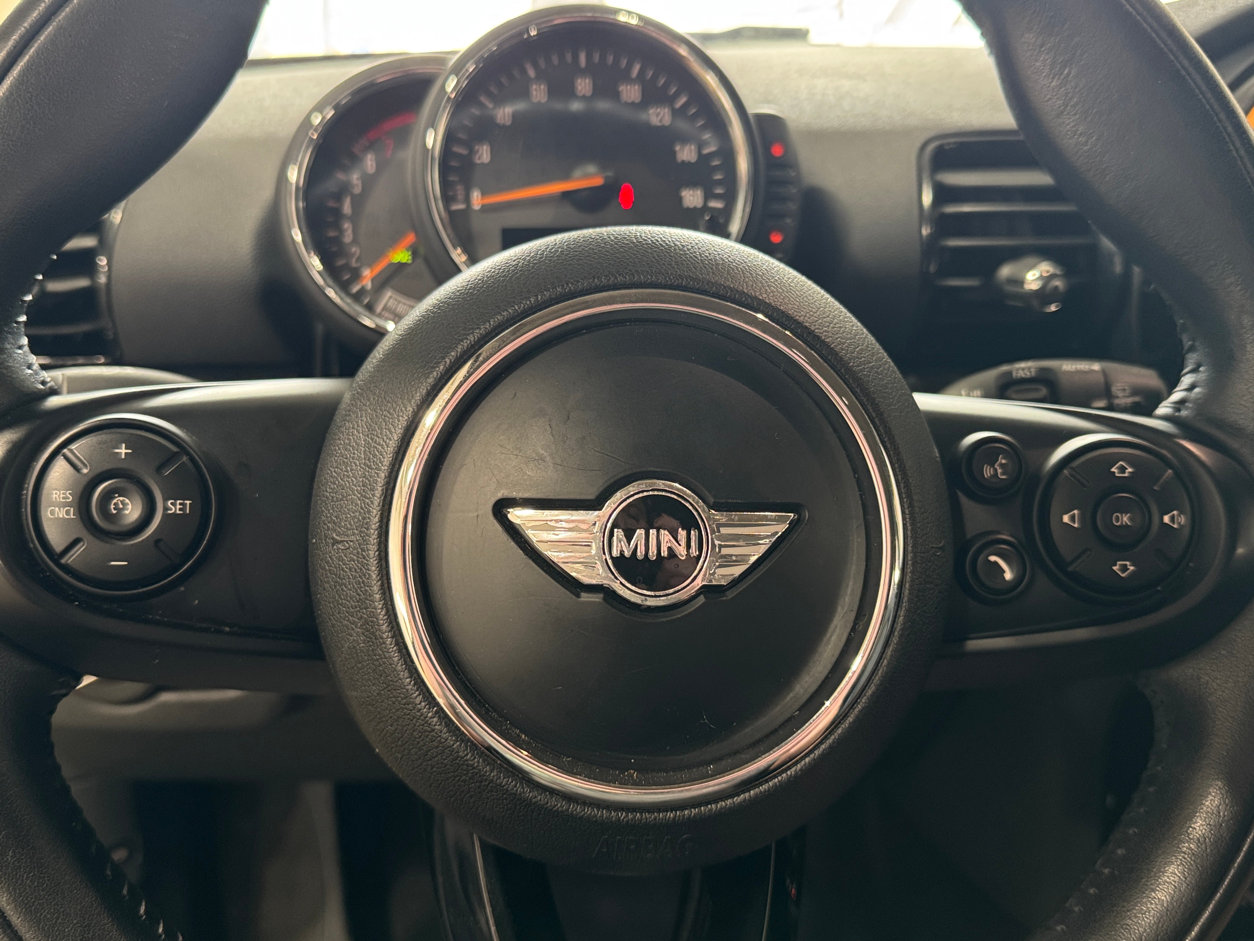 2017 MINI Cooper Clubman  4
