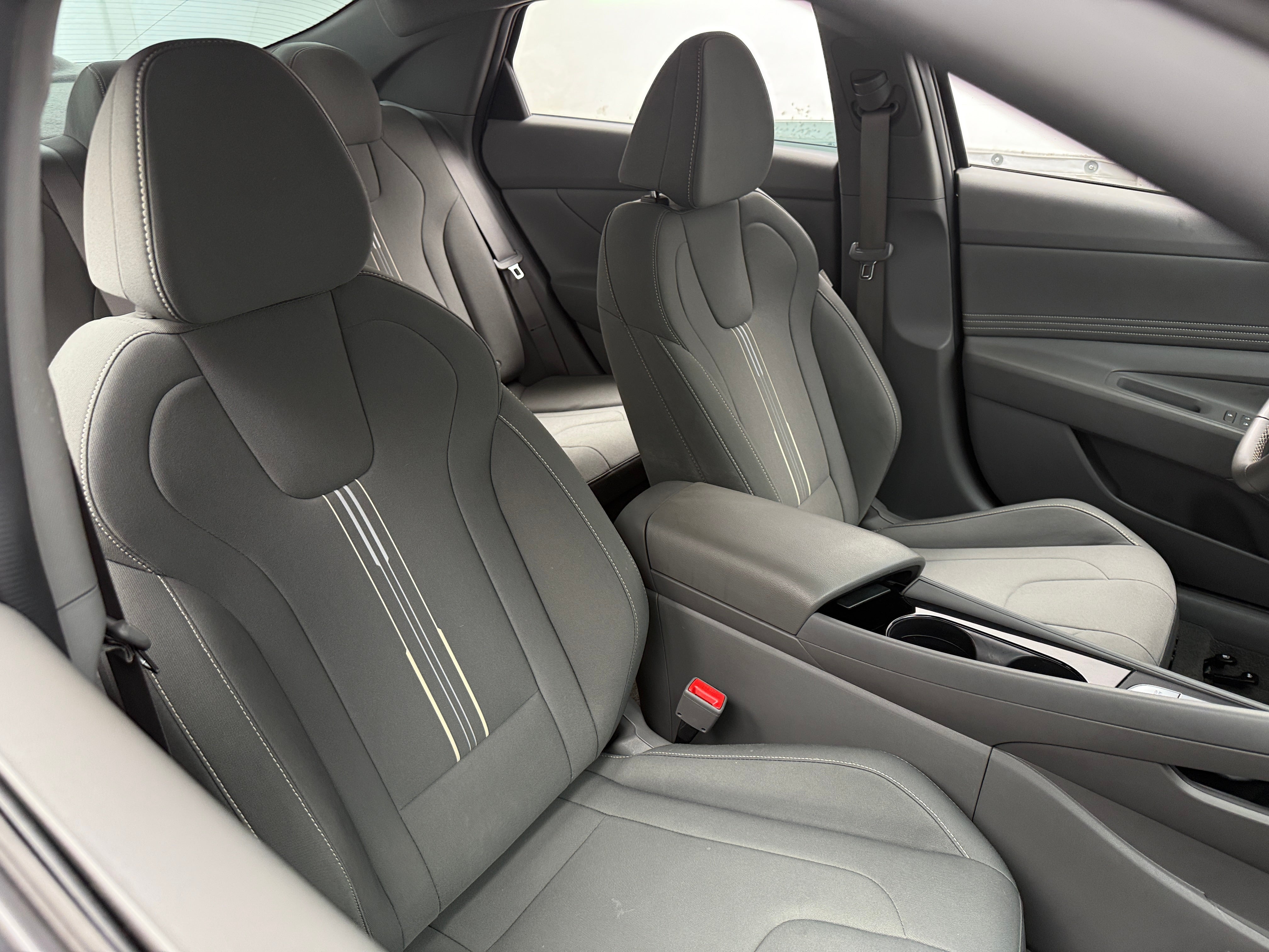 2023 Hyundai Elantra SEL 2