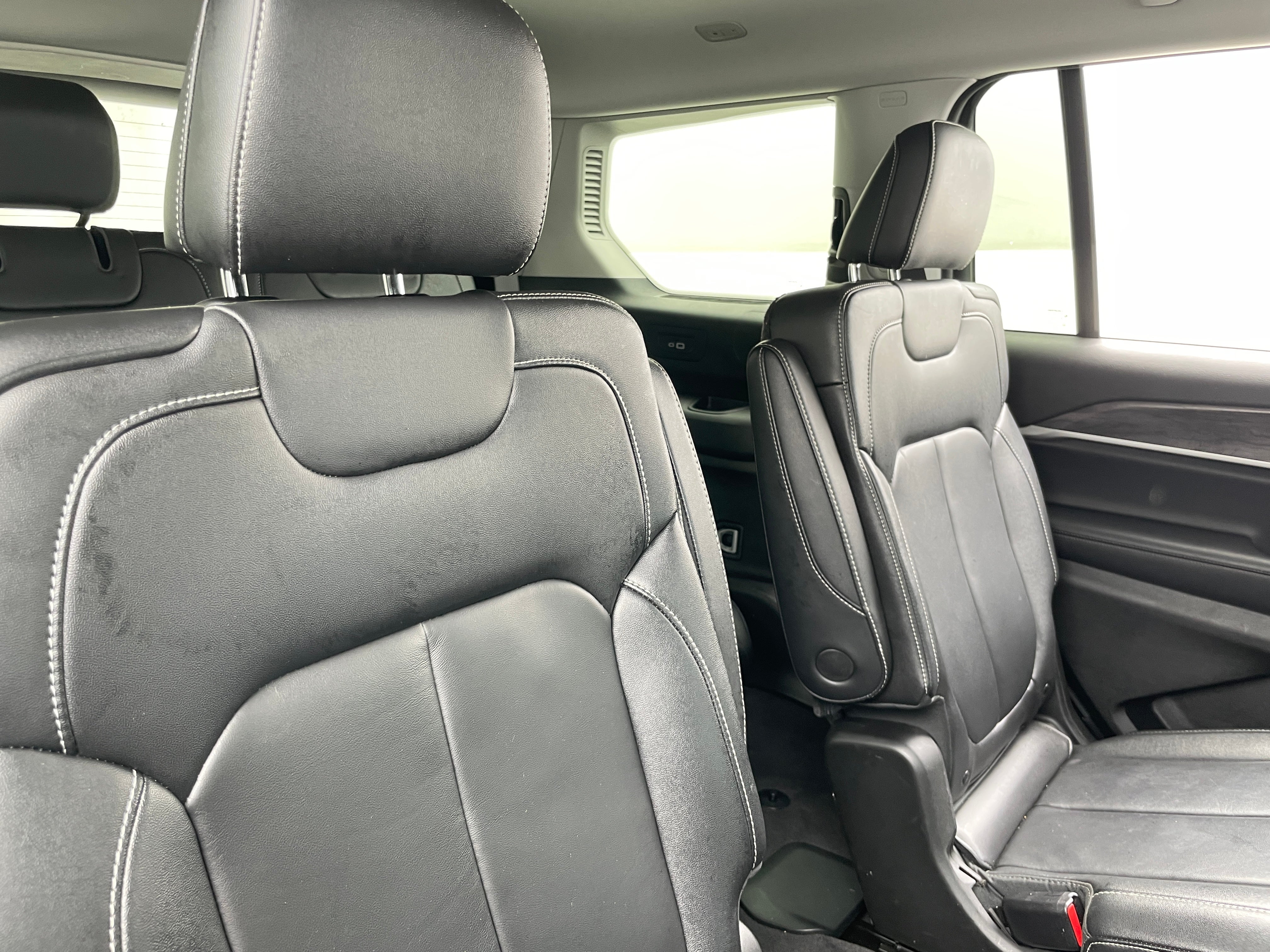 2022 Jeep Grand Cherokee L Limited Edition 5