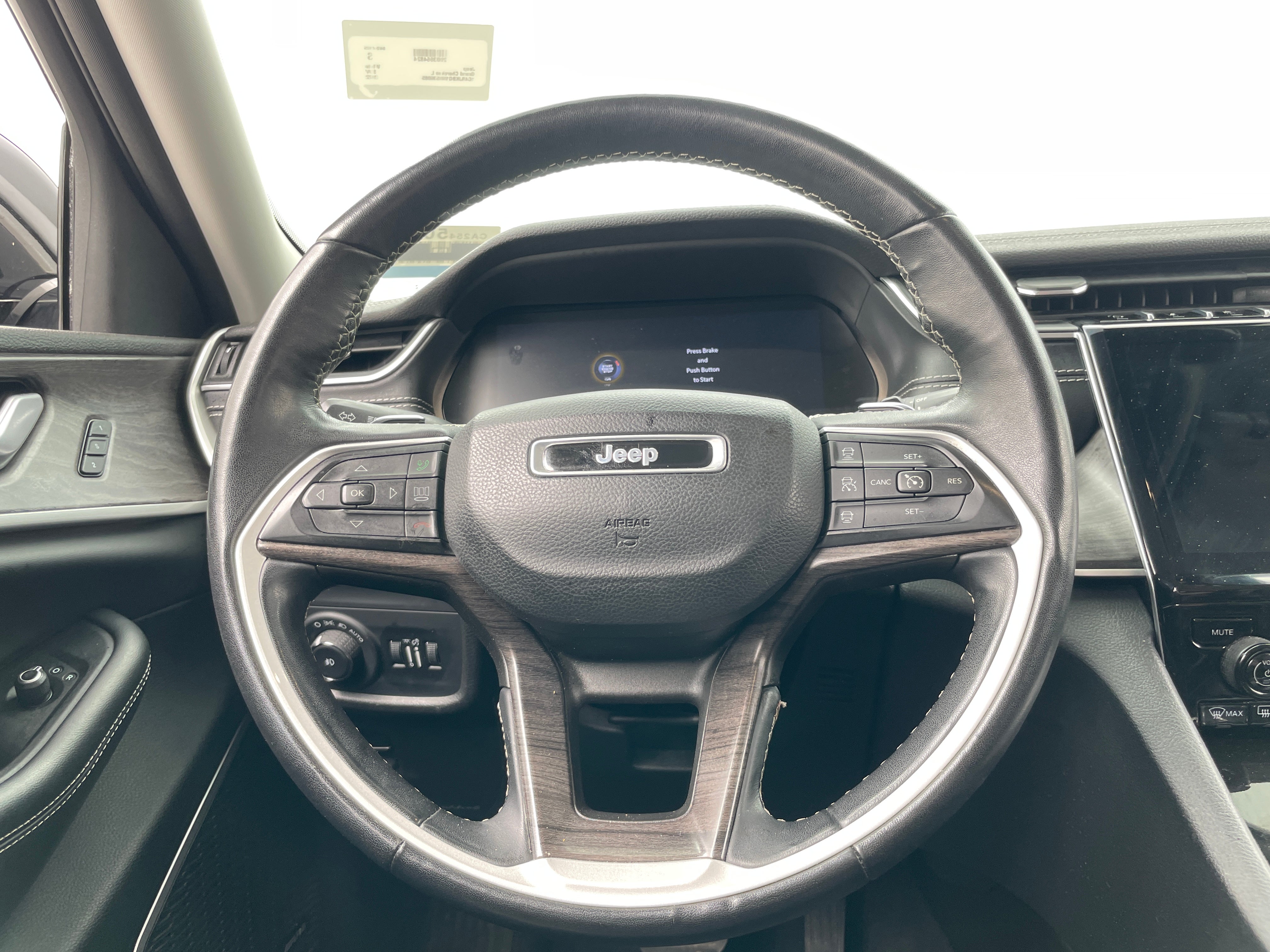 2022 Jeep Grand Cherokee L Limited Edition 4