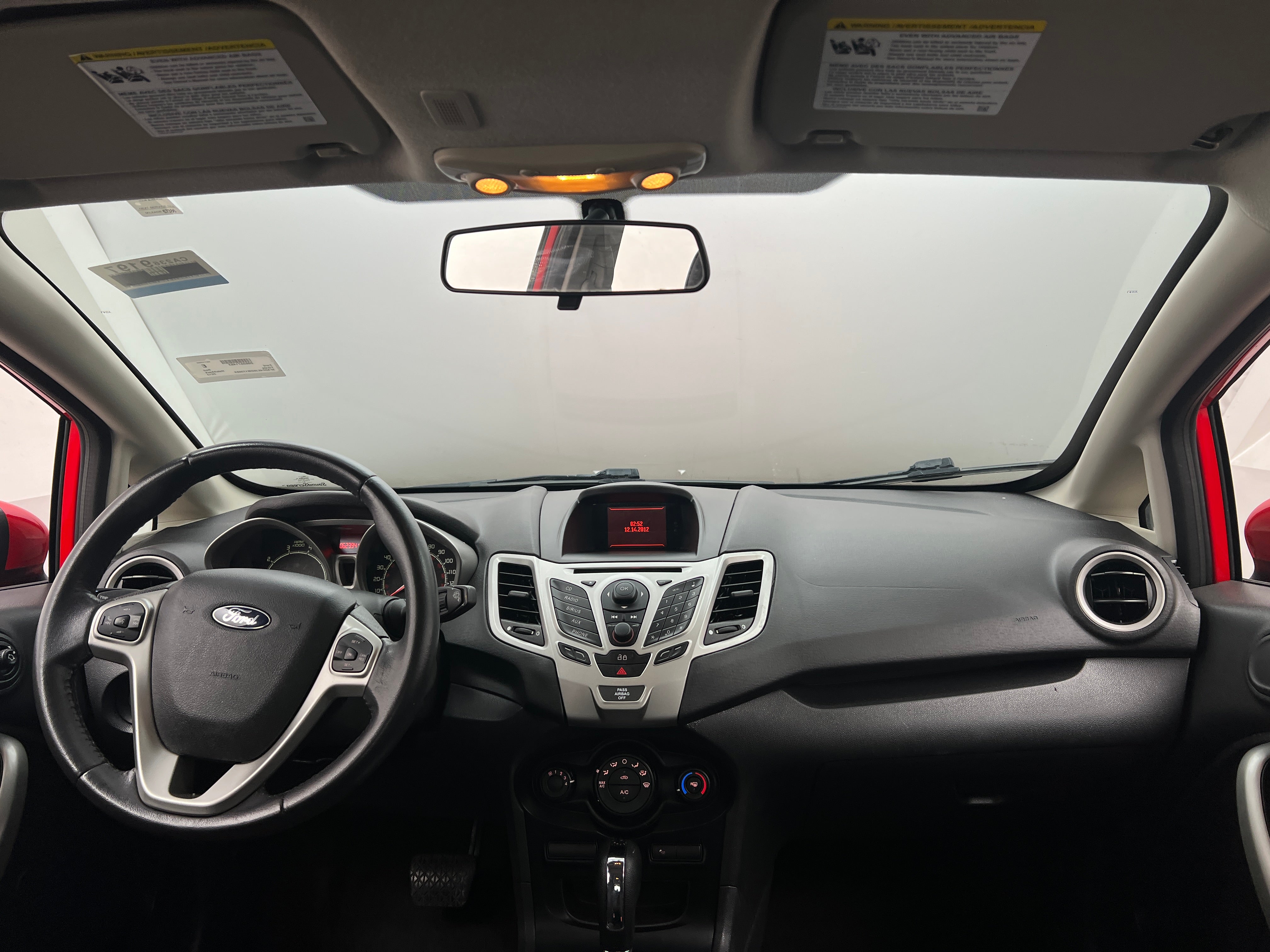 2013 Ford Fiesta SE 3