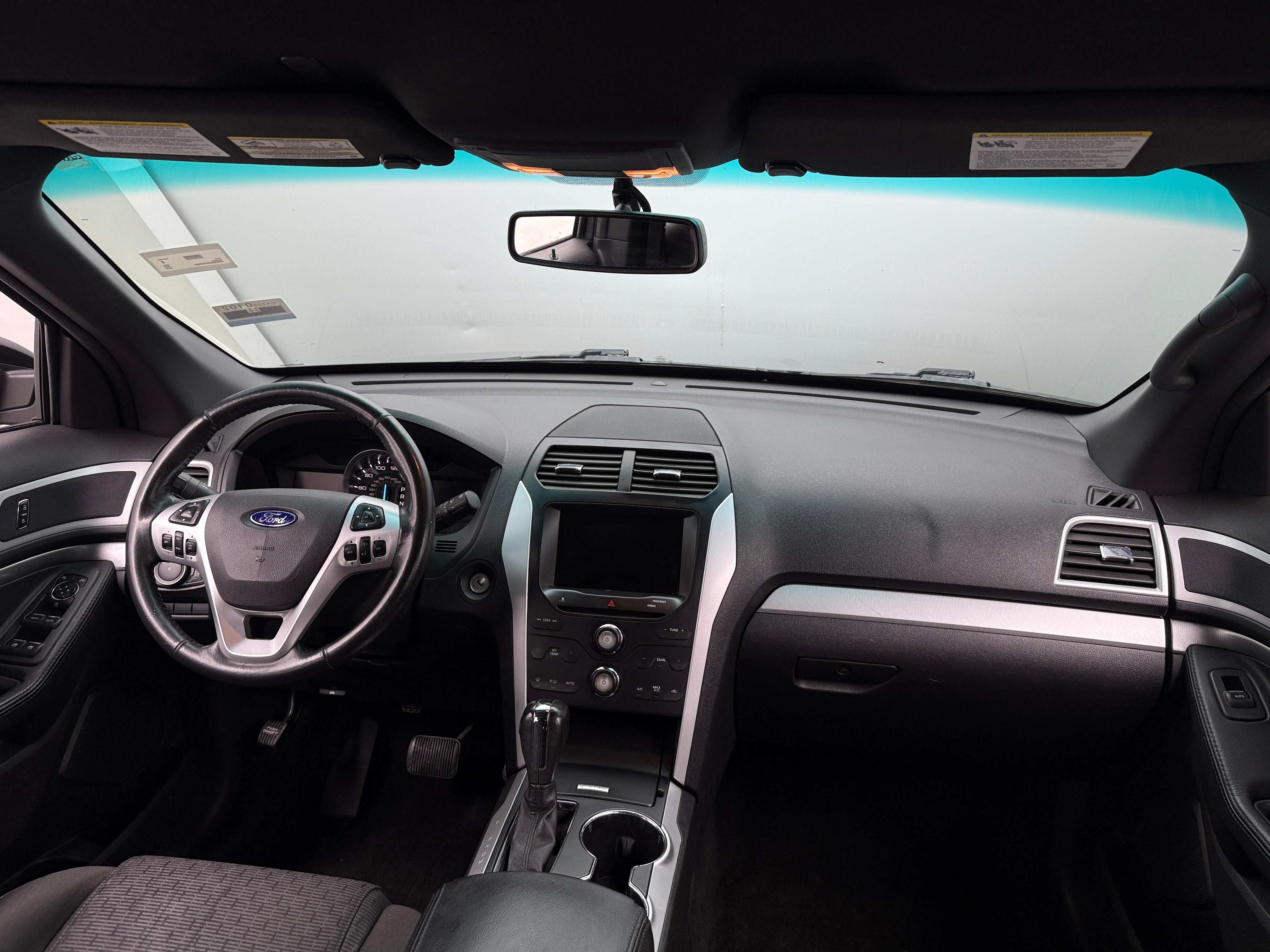 2015 Ford Explorer XLT 3