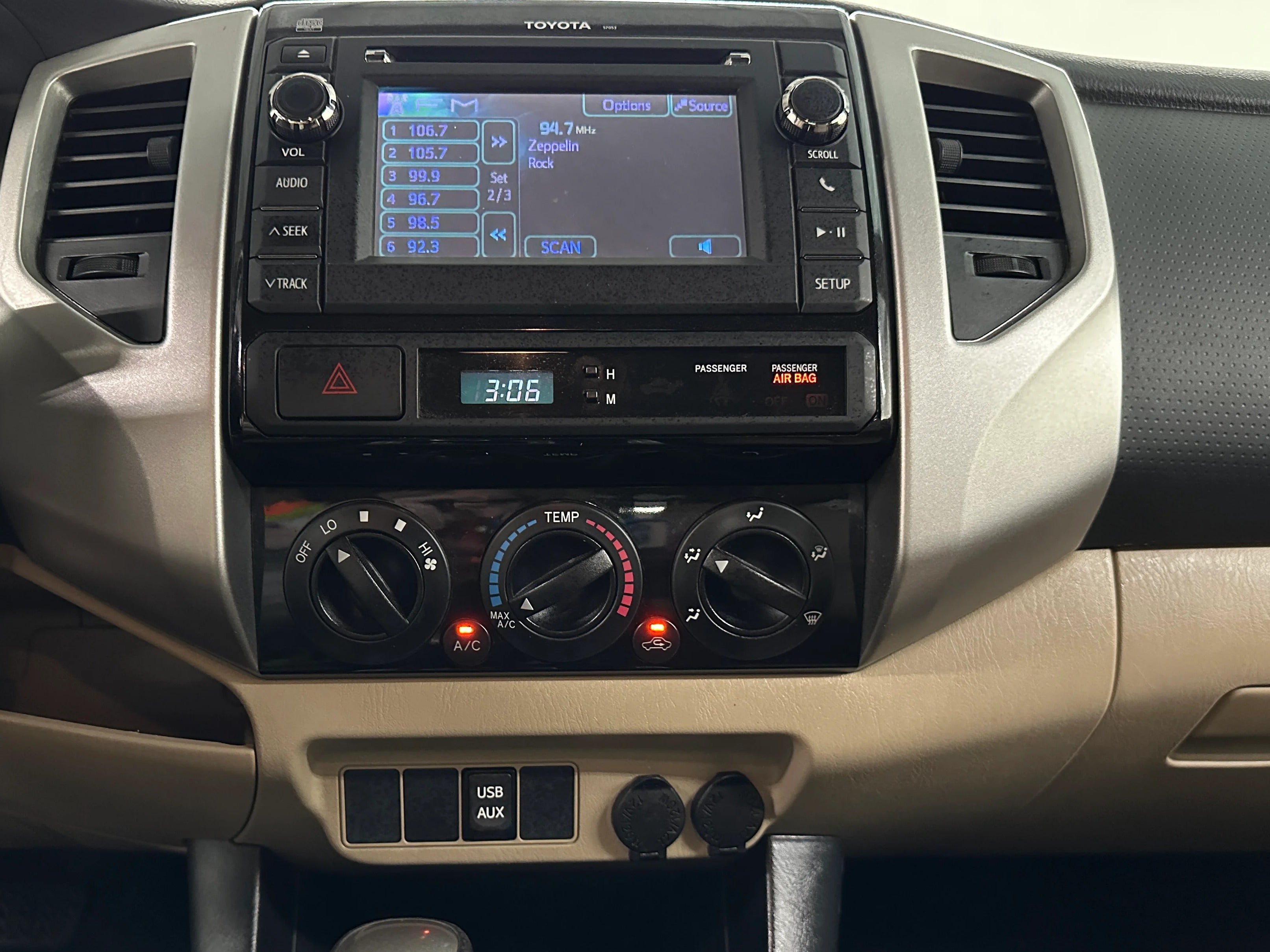 2013 Toyota Tacoma  4