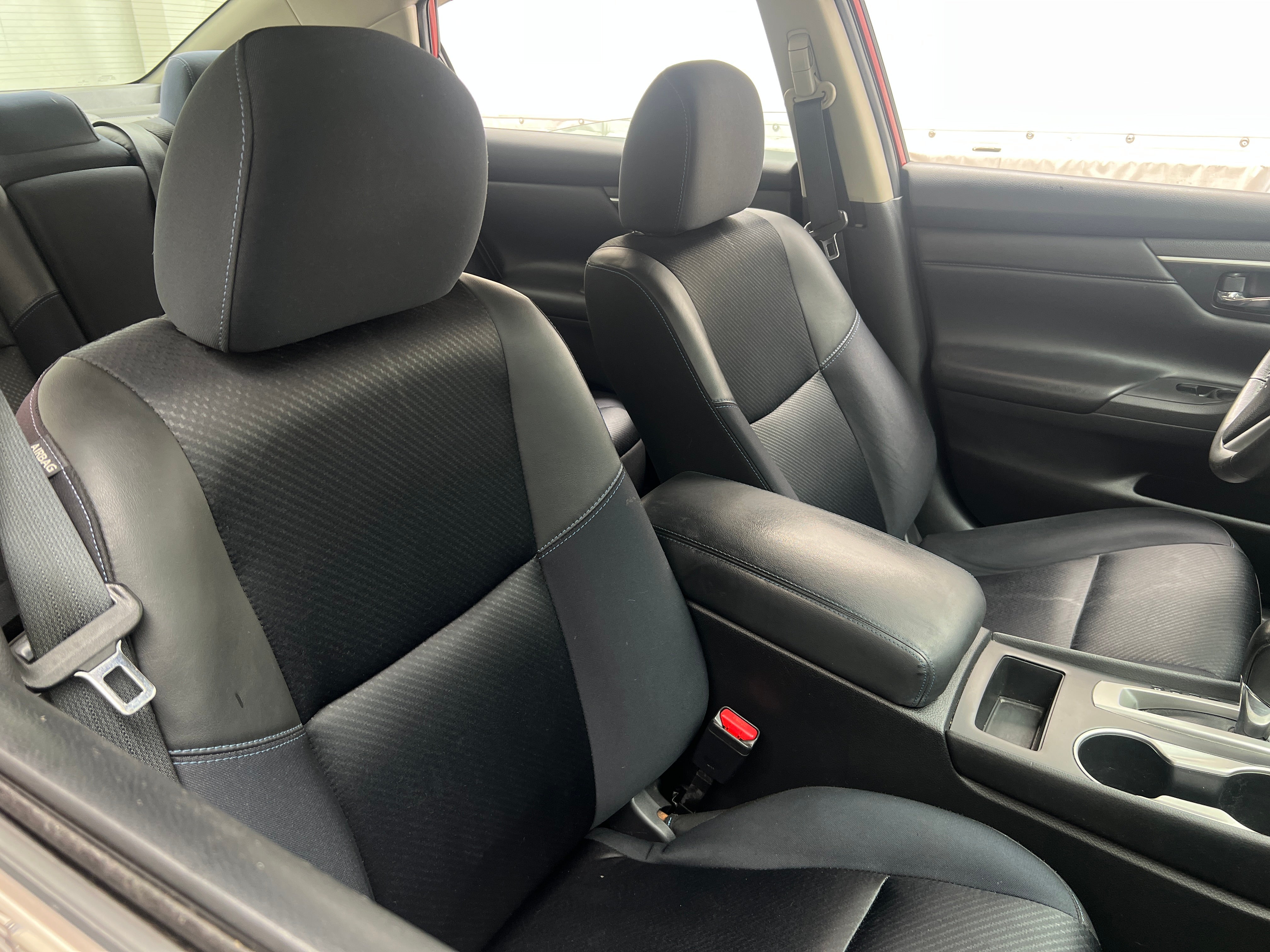 2016 Nissan Altima SR 2
