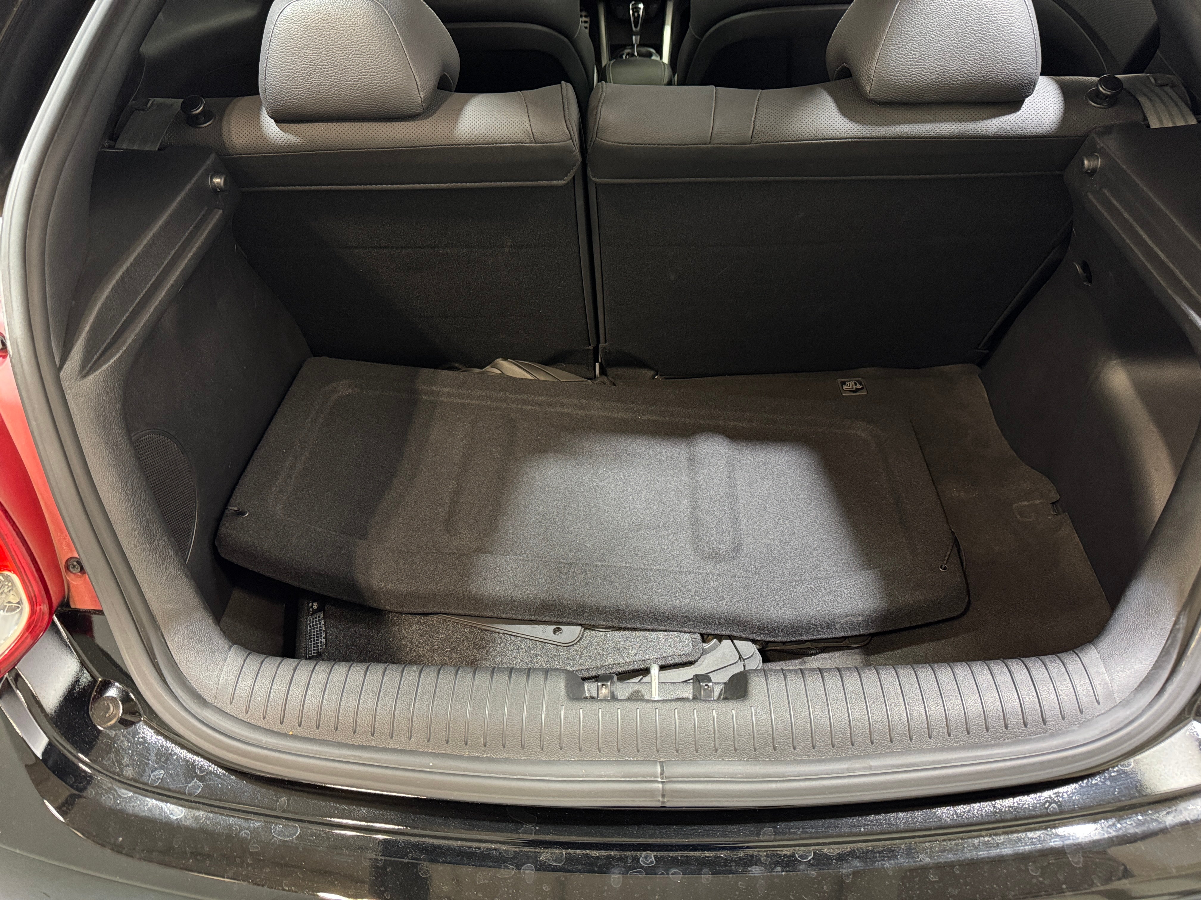 2016 Hyundai Veloster Turbo 4