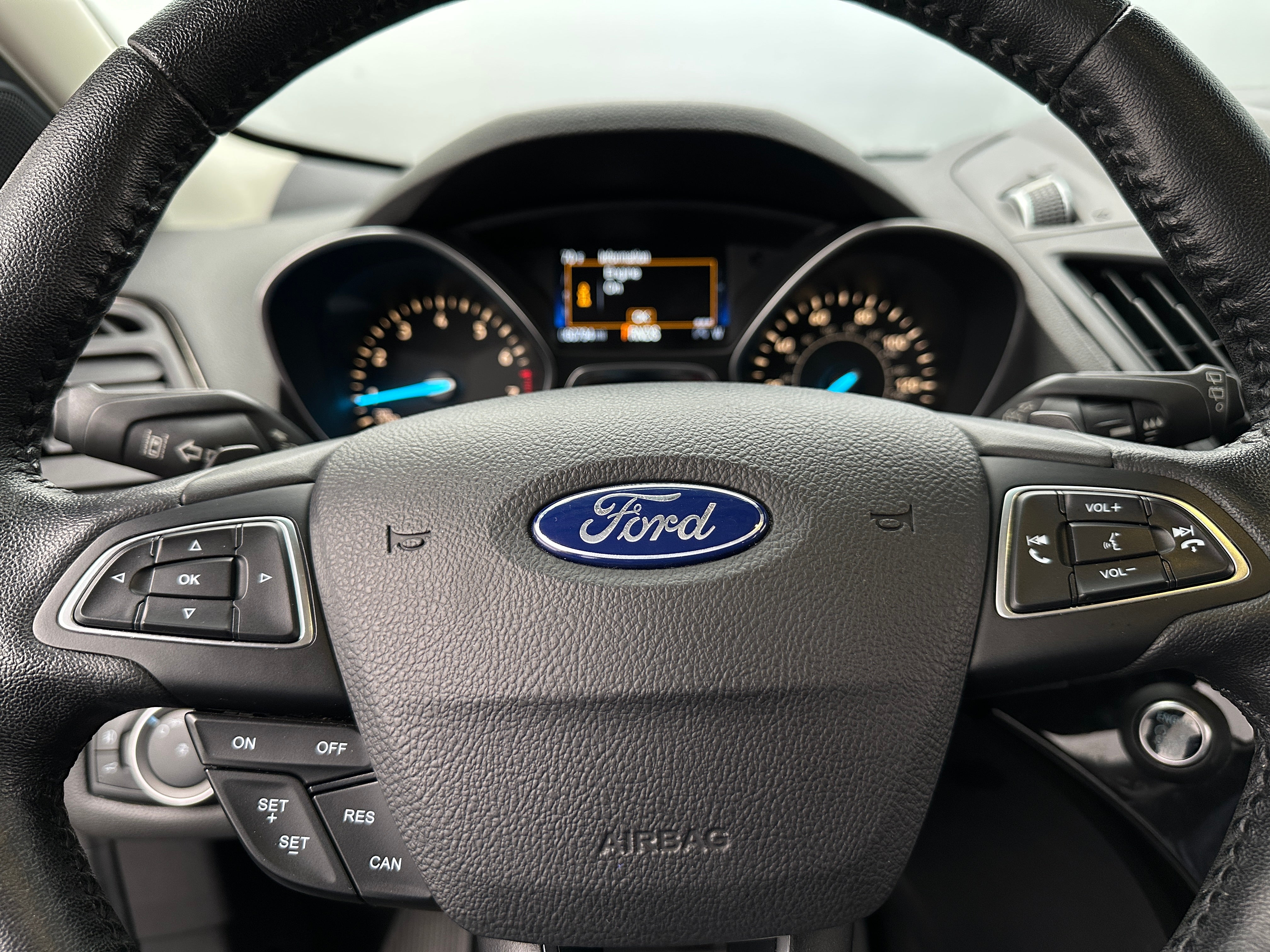 2017 Ford Escape Titanium 4