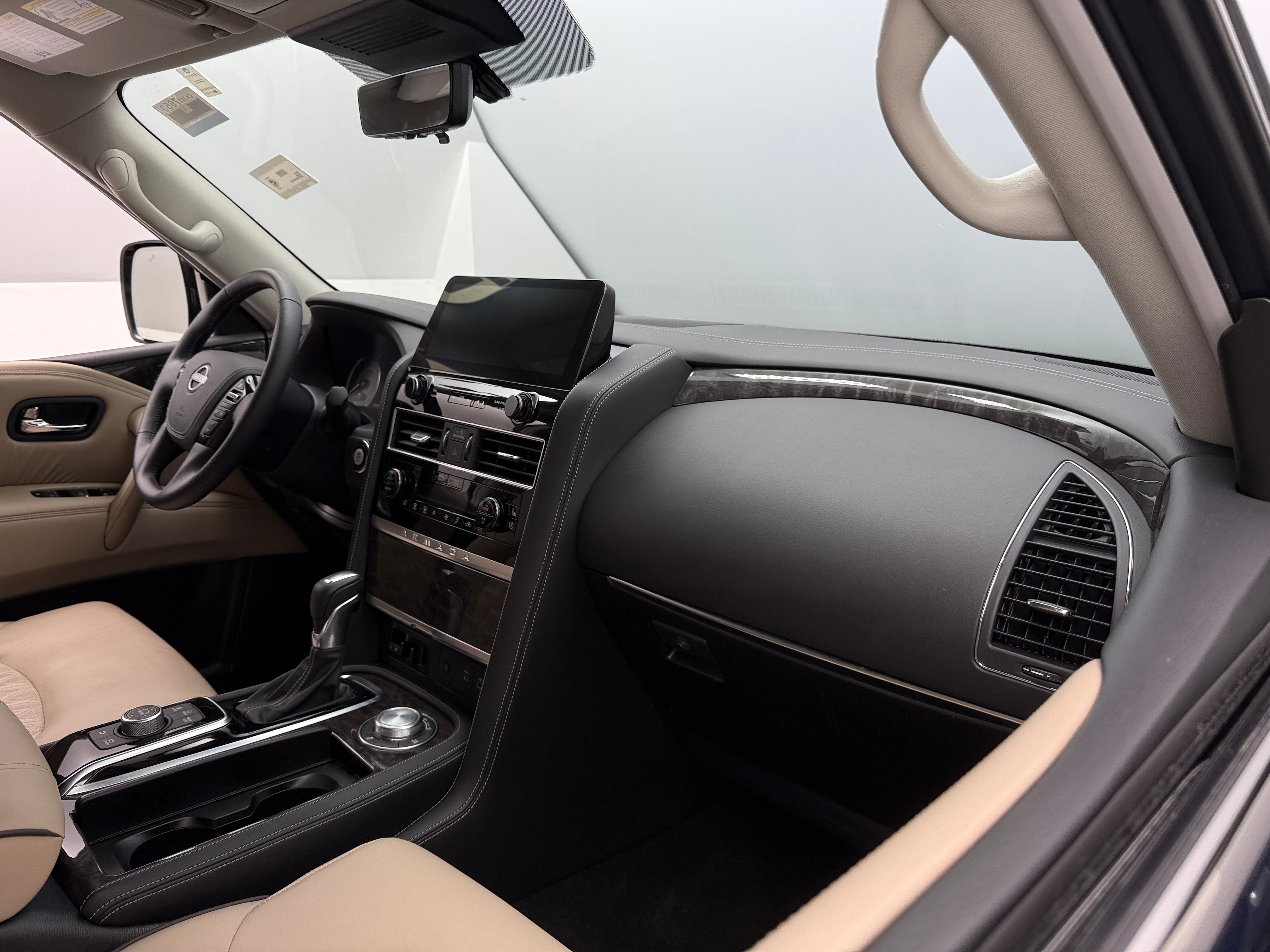 2024 Nissan Armada Platinum Edition 2