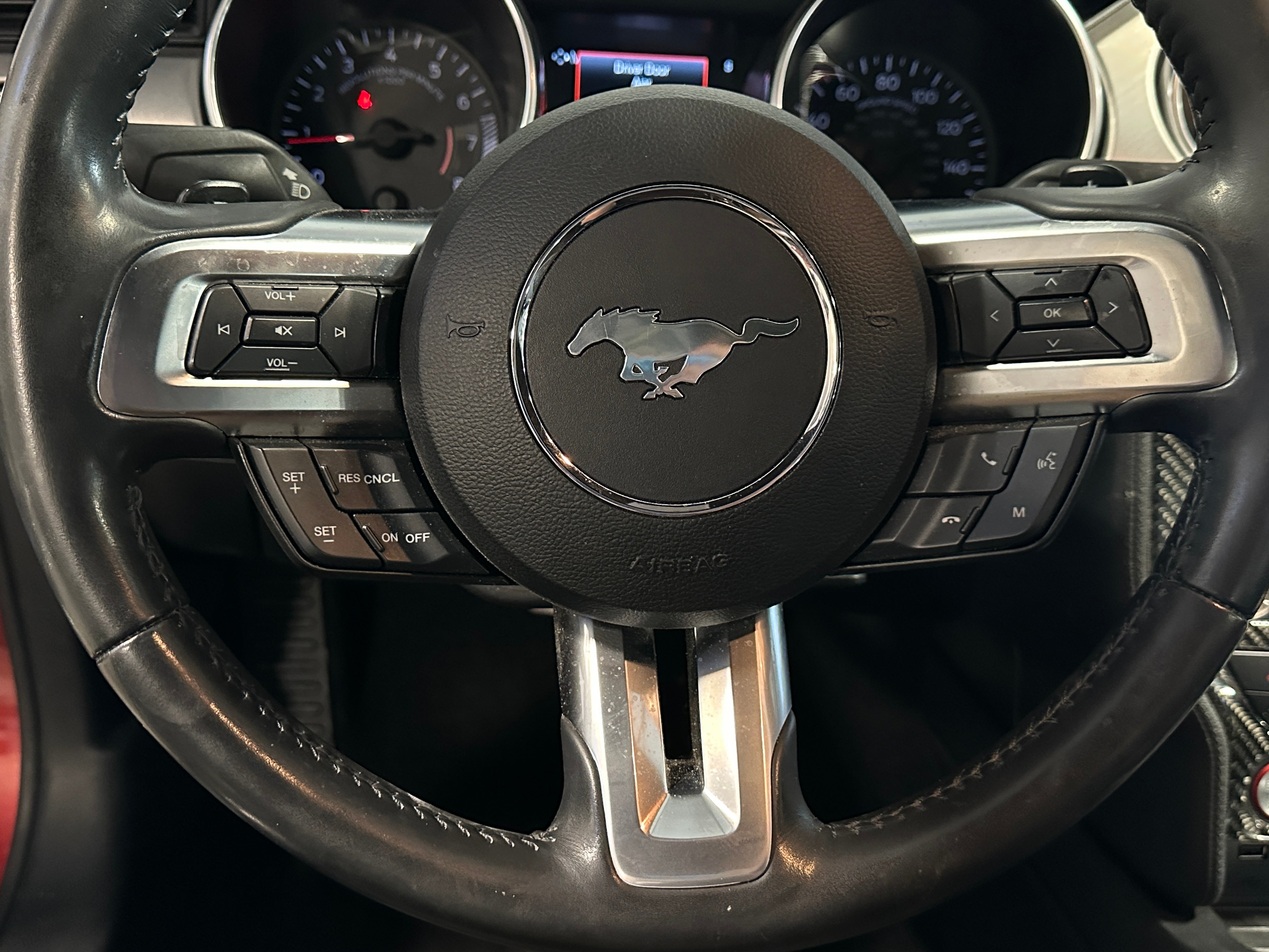 2019 Ford Mustang  3