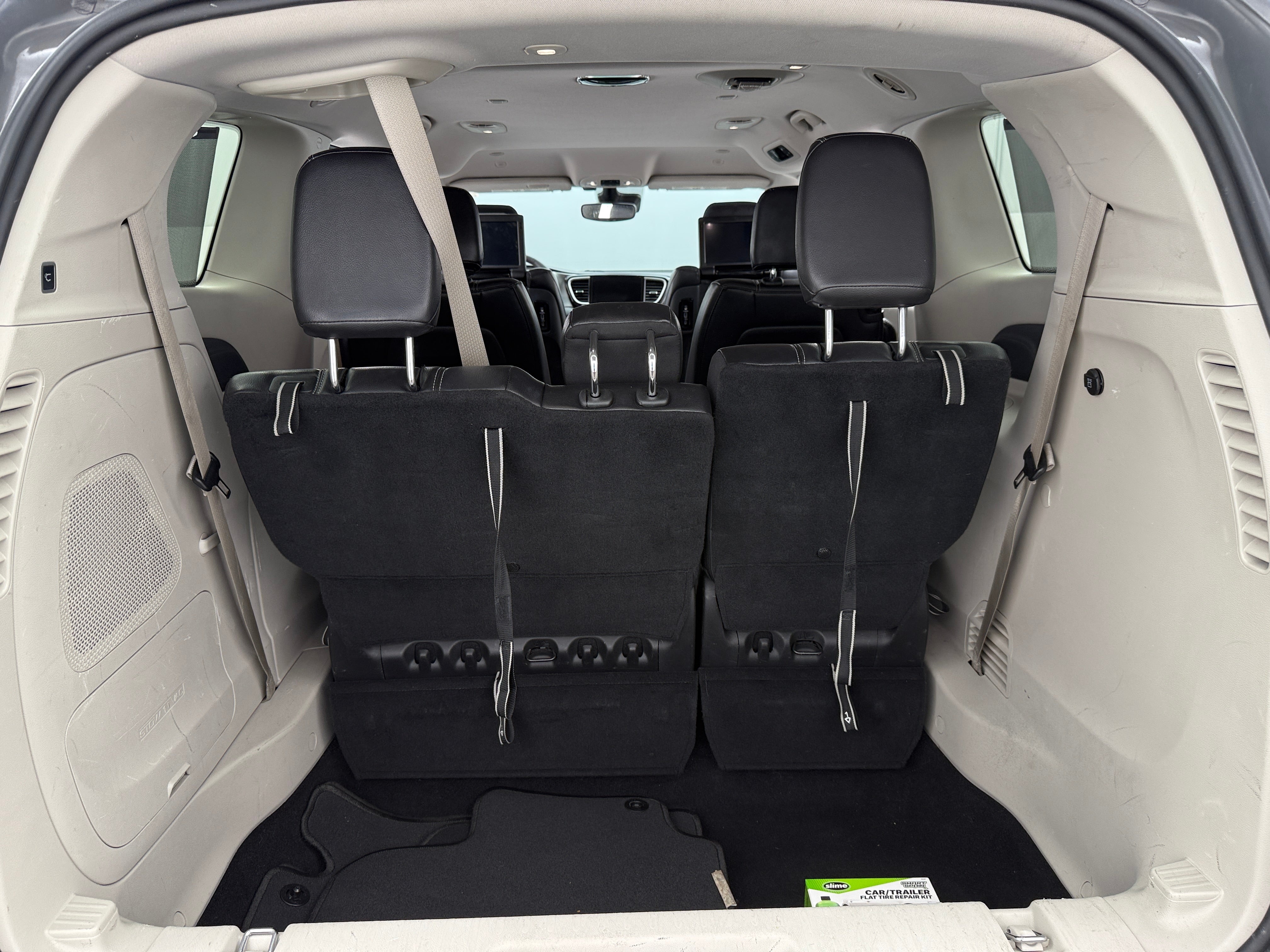 2022 Chrysler Pacifica Touring L 6