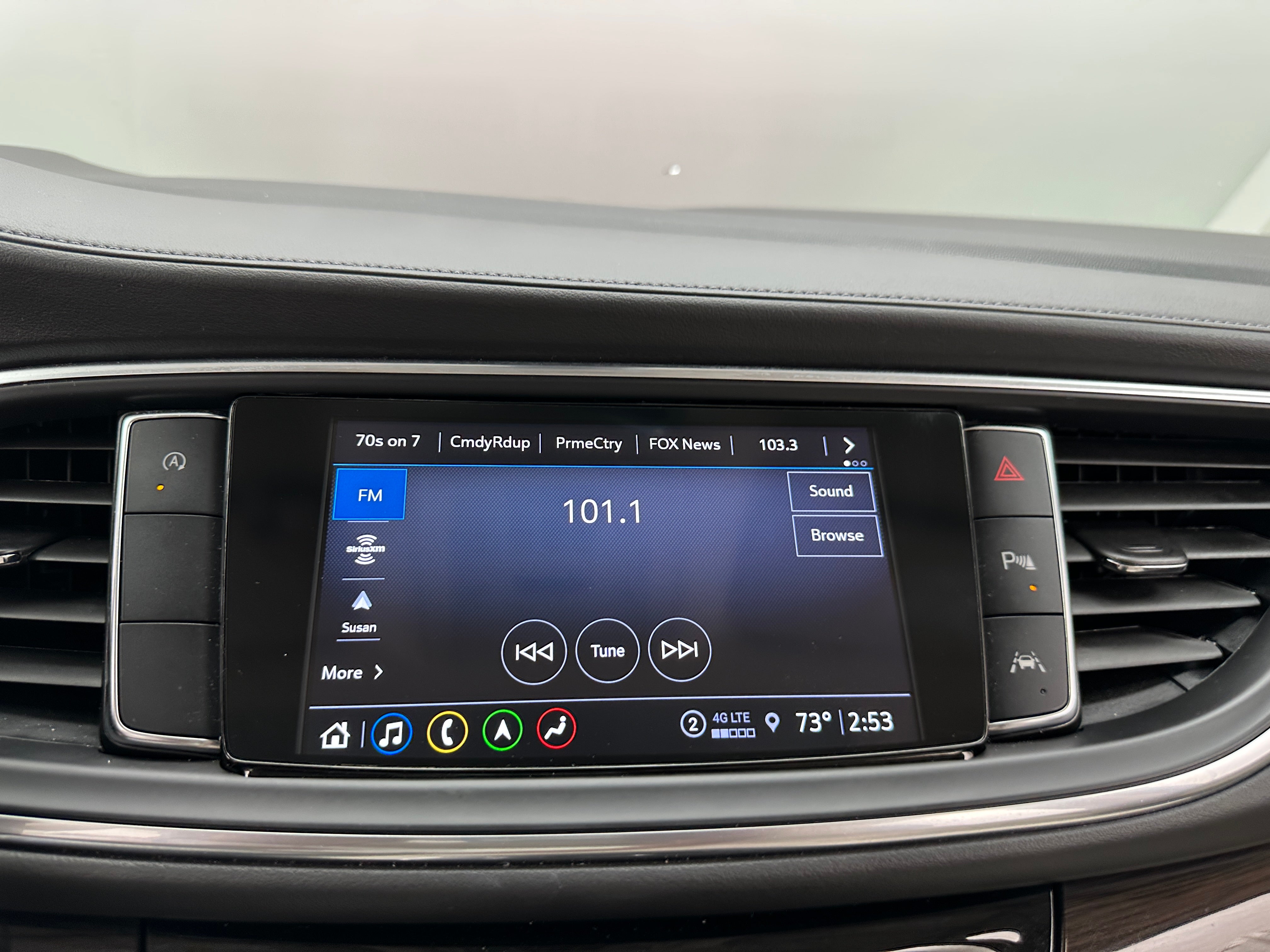 2024 Buick Enclave Premium 3