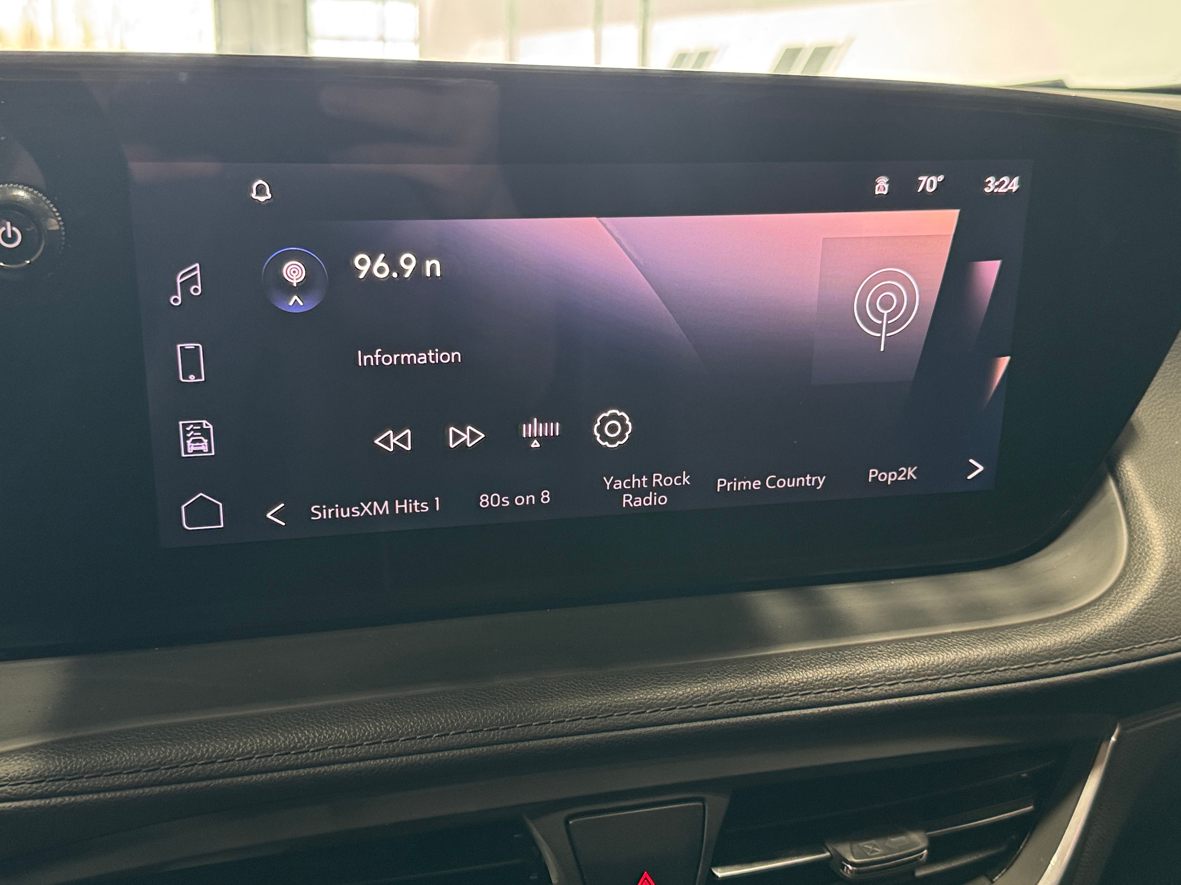 2024 Buick Encore GX Sport Touring 3
