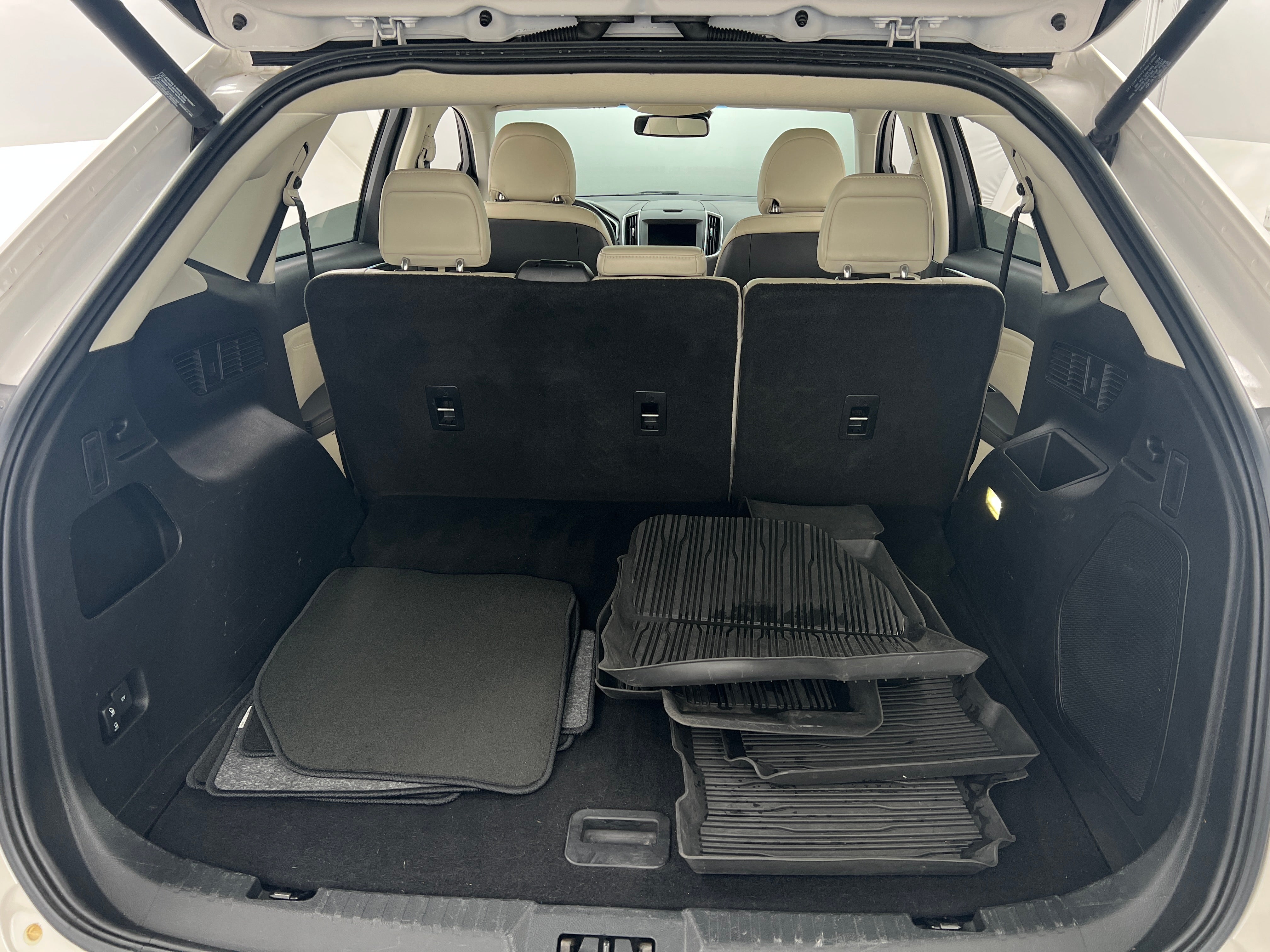 2017 Ford Edge Titanium 6