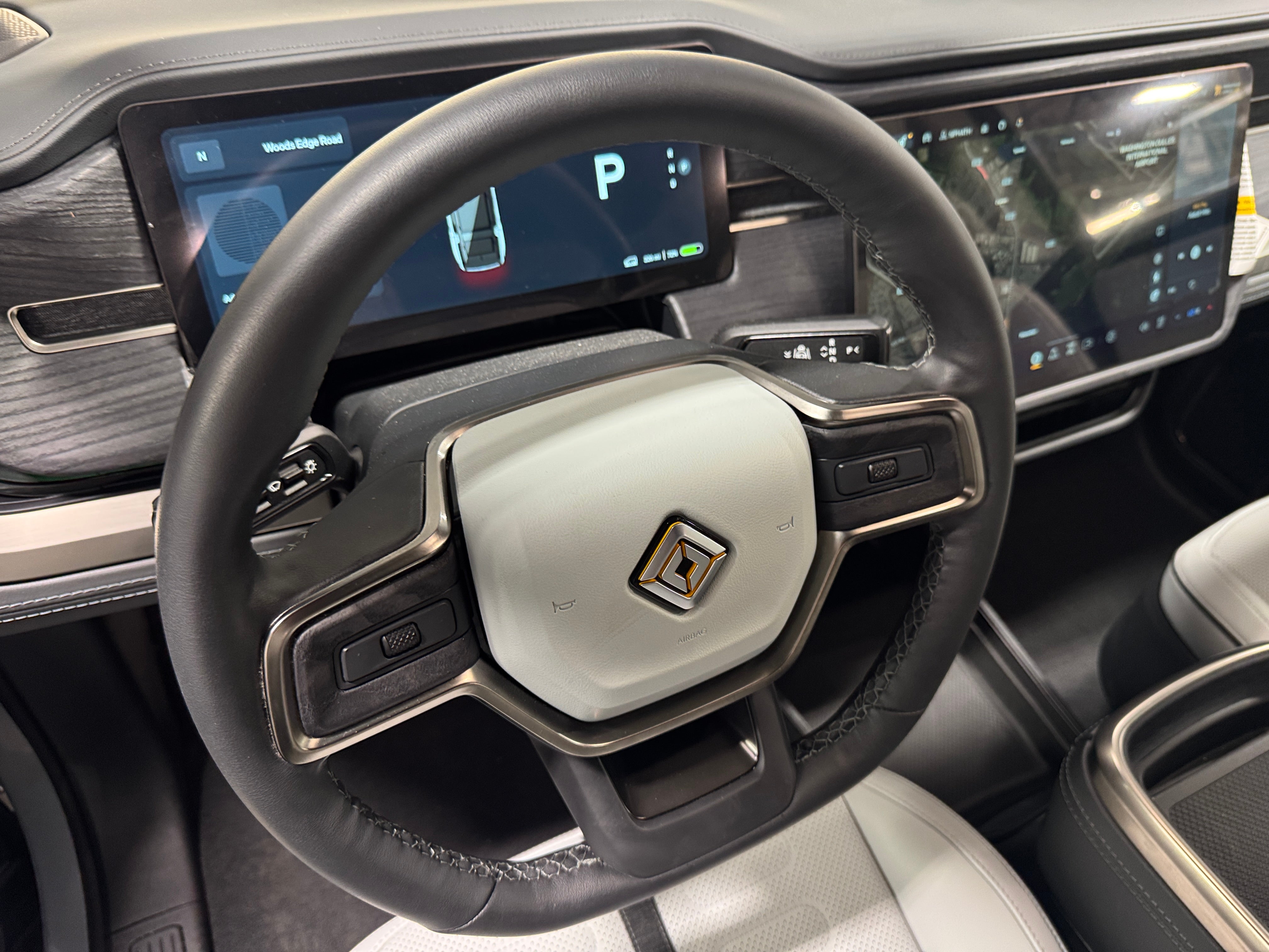2024 Rivian R1S Adventure 4