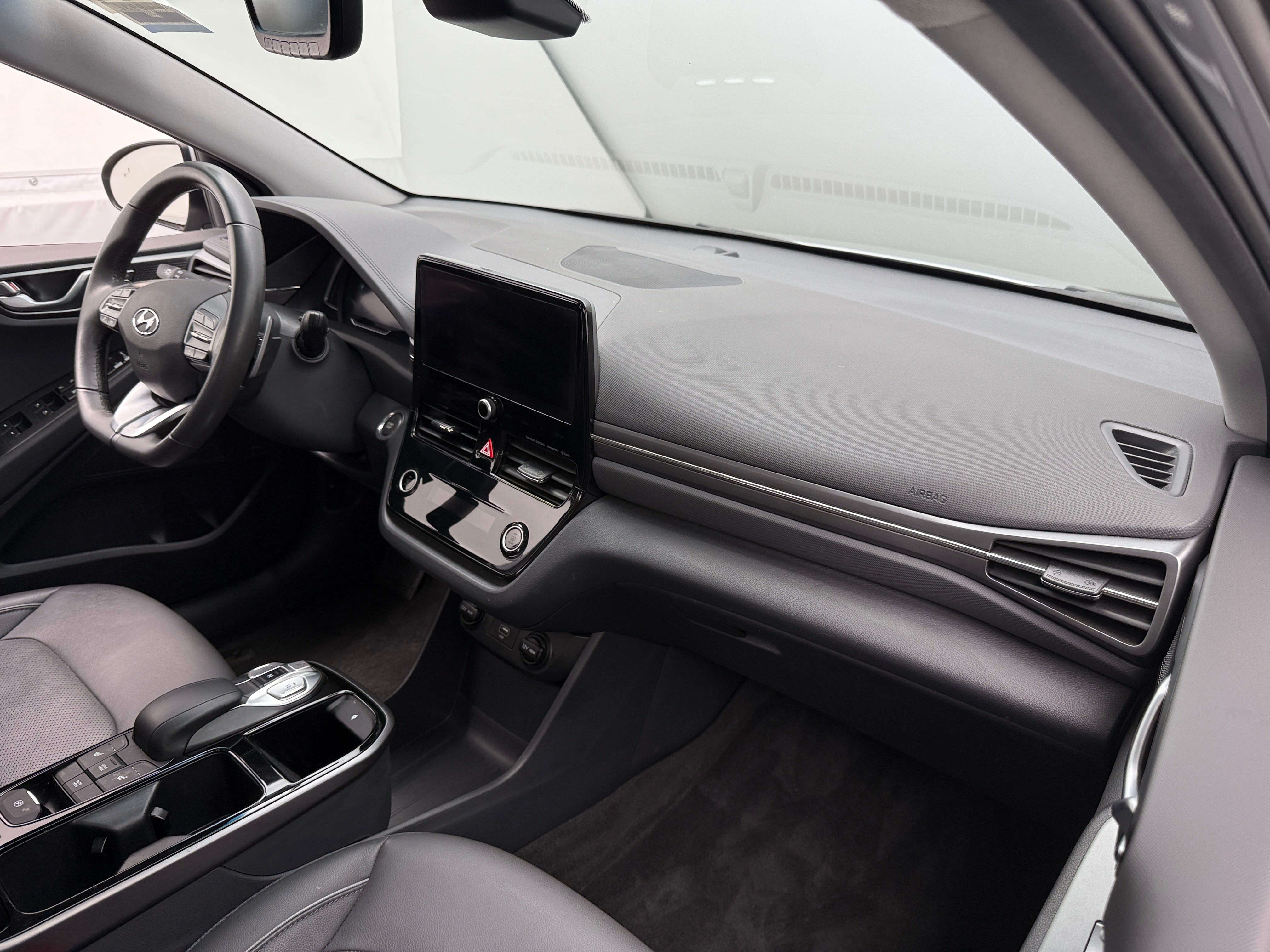 2020 Hyundai Ioniq Limited 2