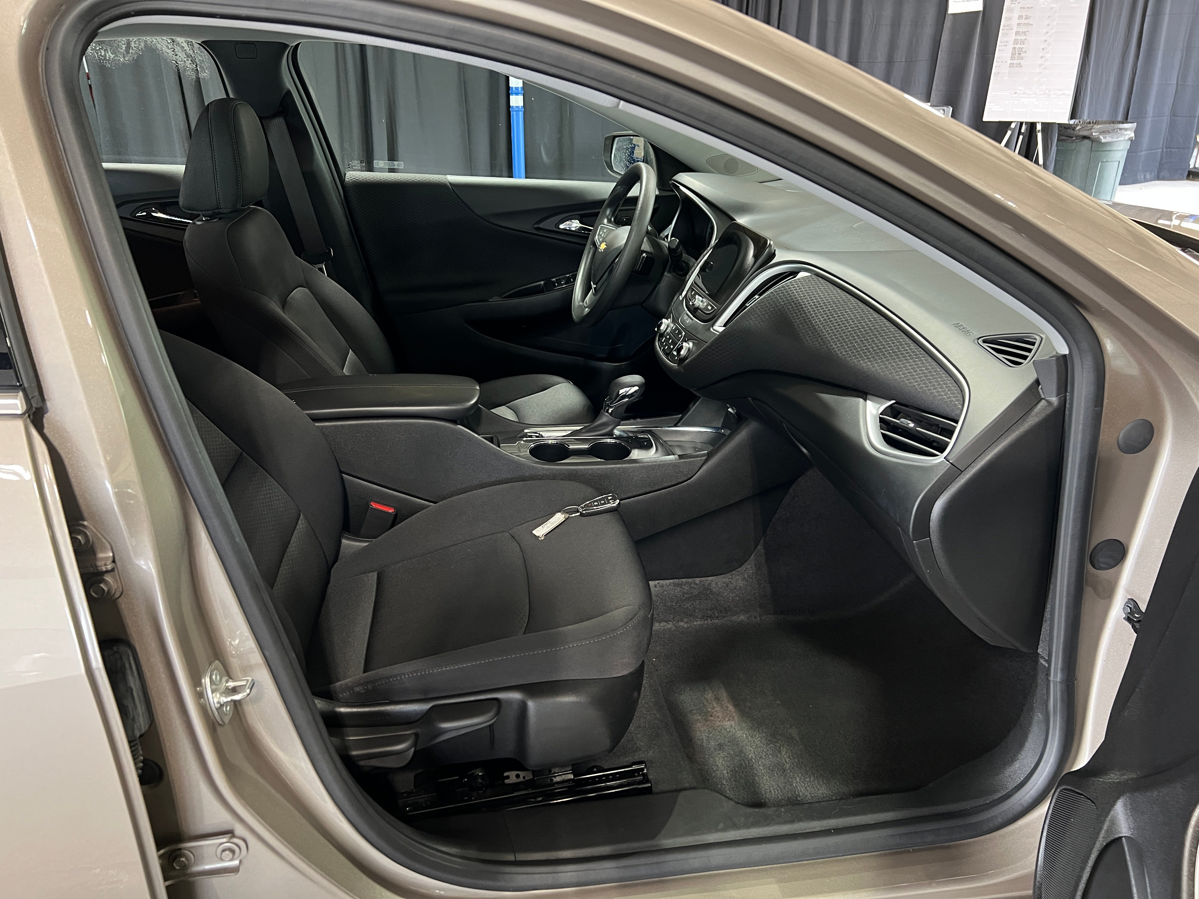 2024 Chevrolet Malibu LT 2