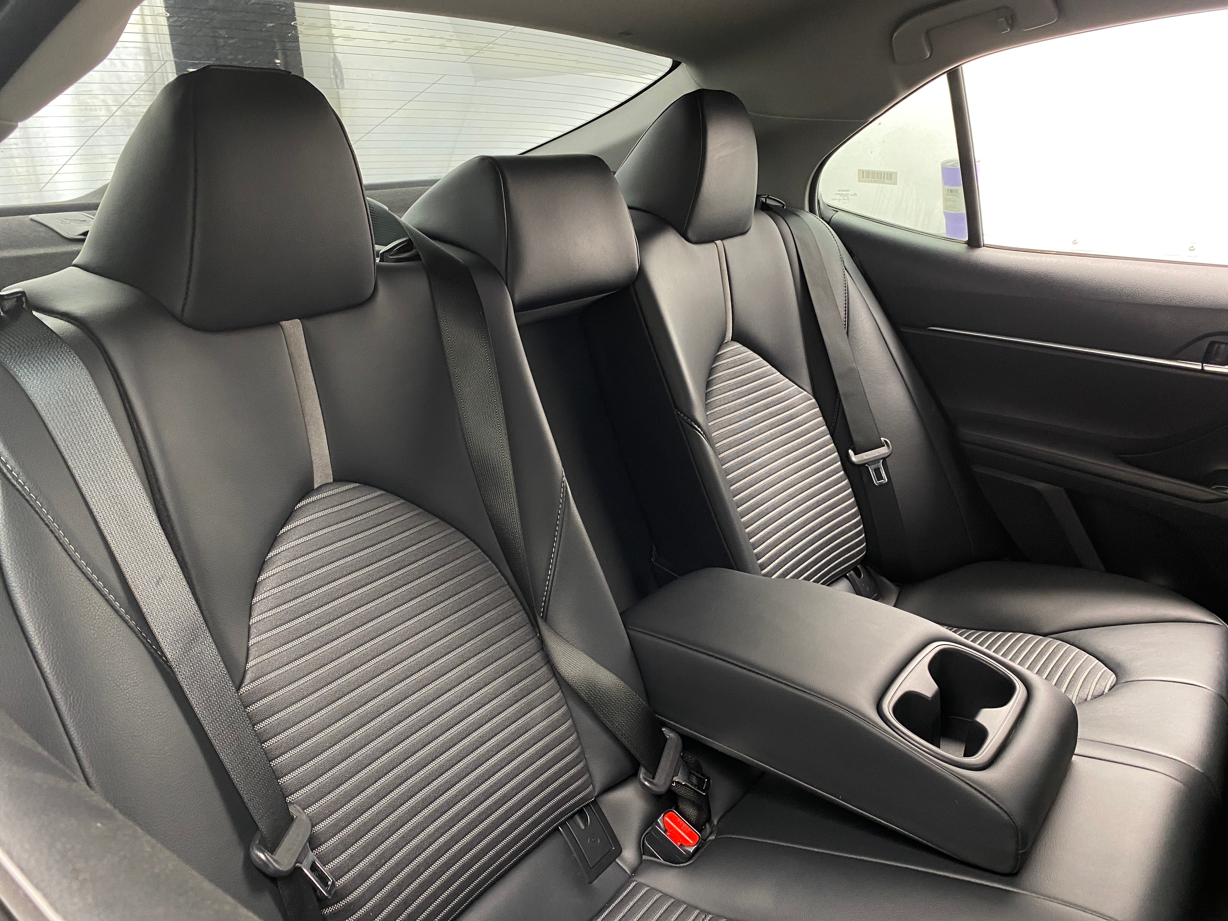 2020 Toyota Camry SE 5