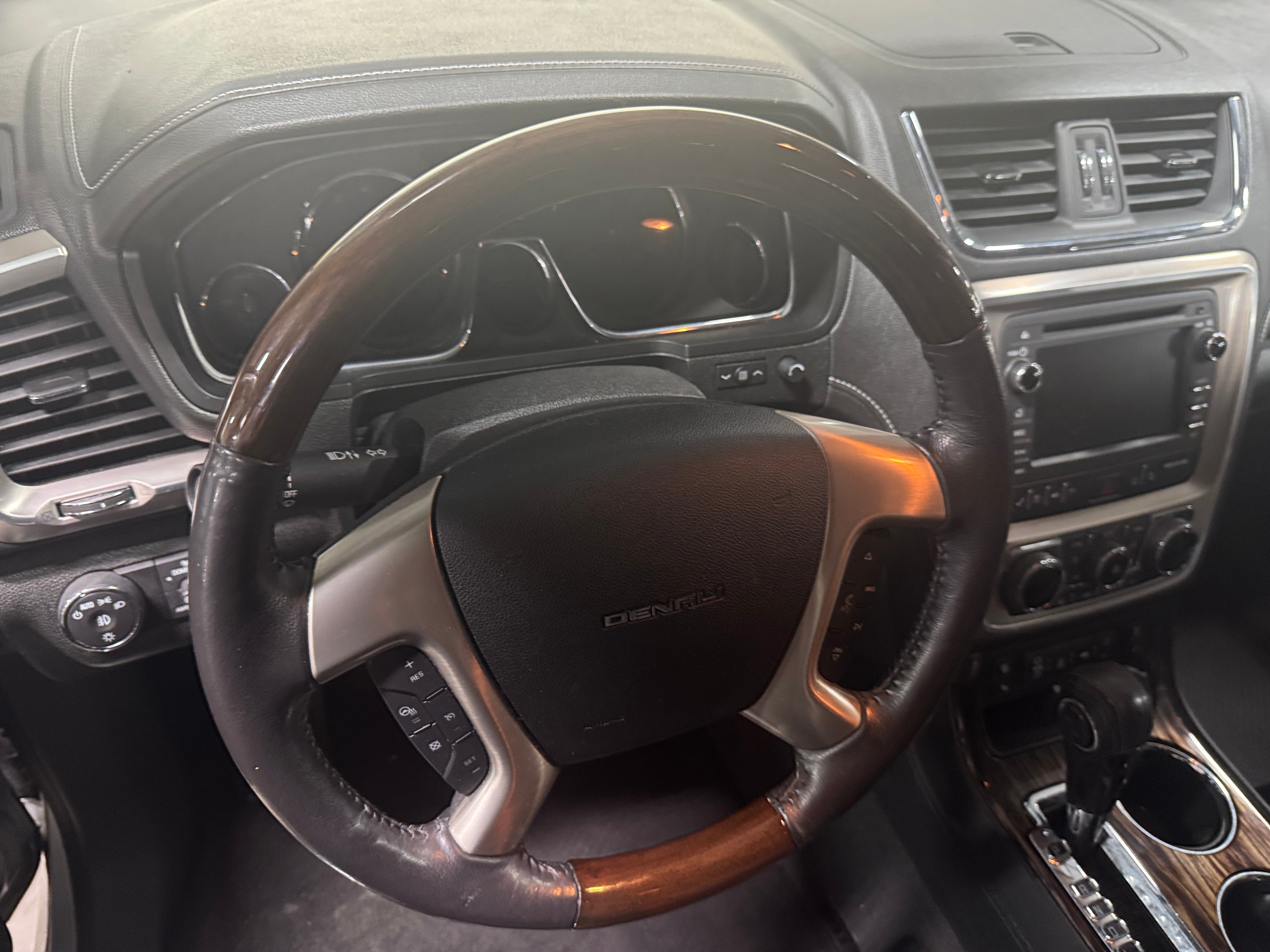 2015 GMC Acadia Denali 4