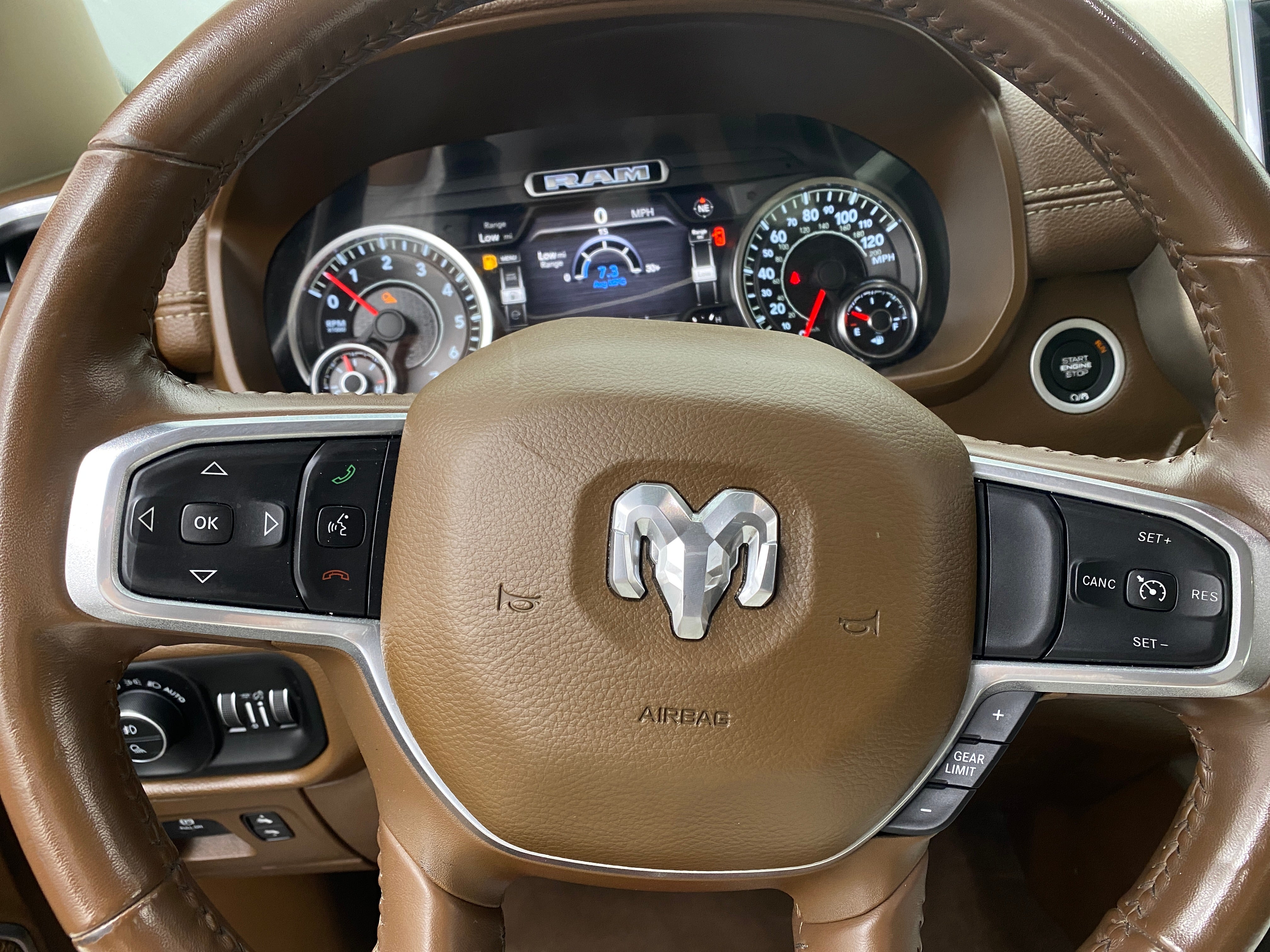 2020 RAM 1500 Laramie 4
