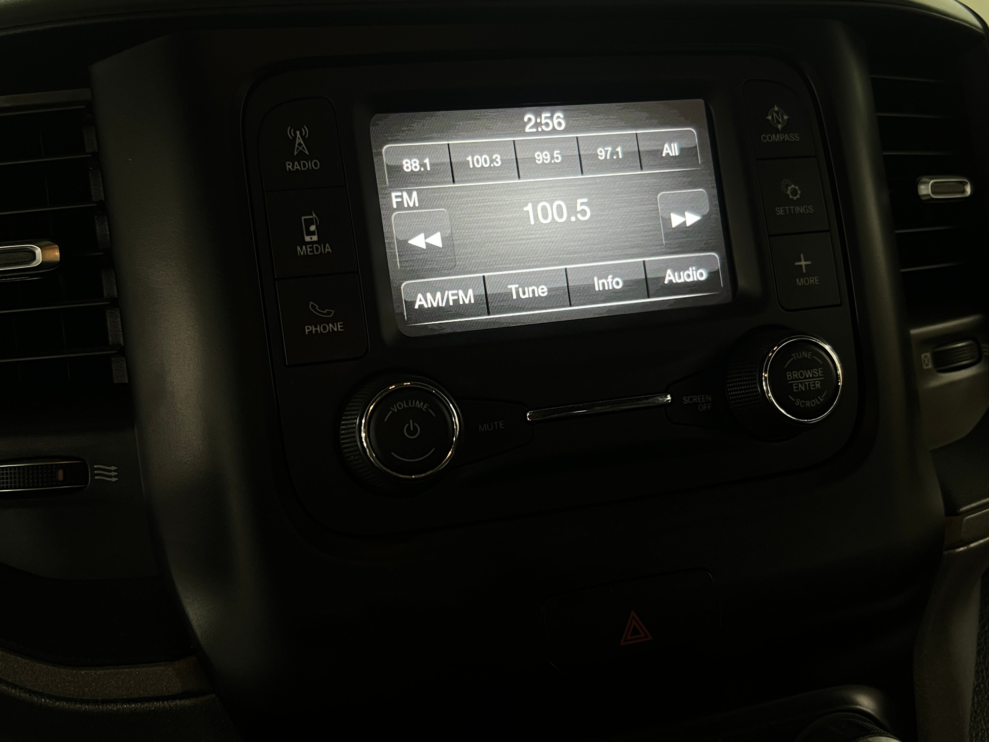 2021 RAM 2500 Tradesman 3