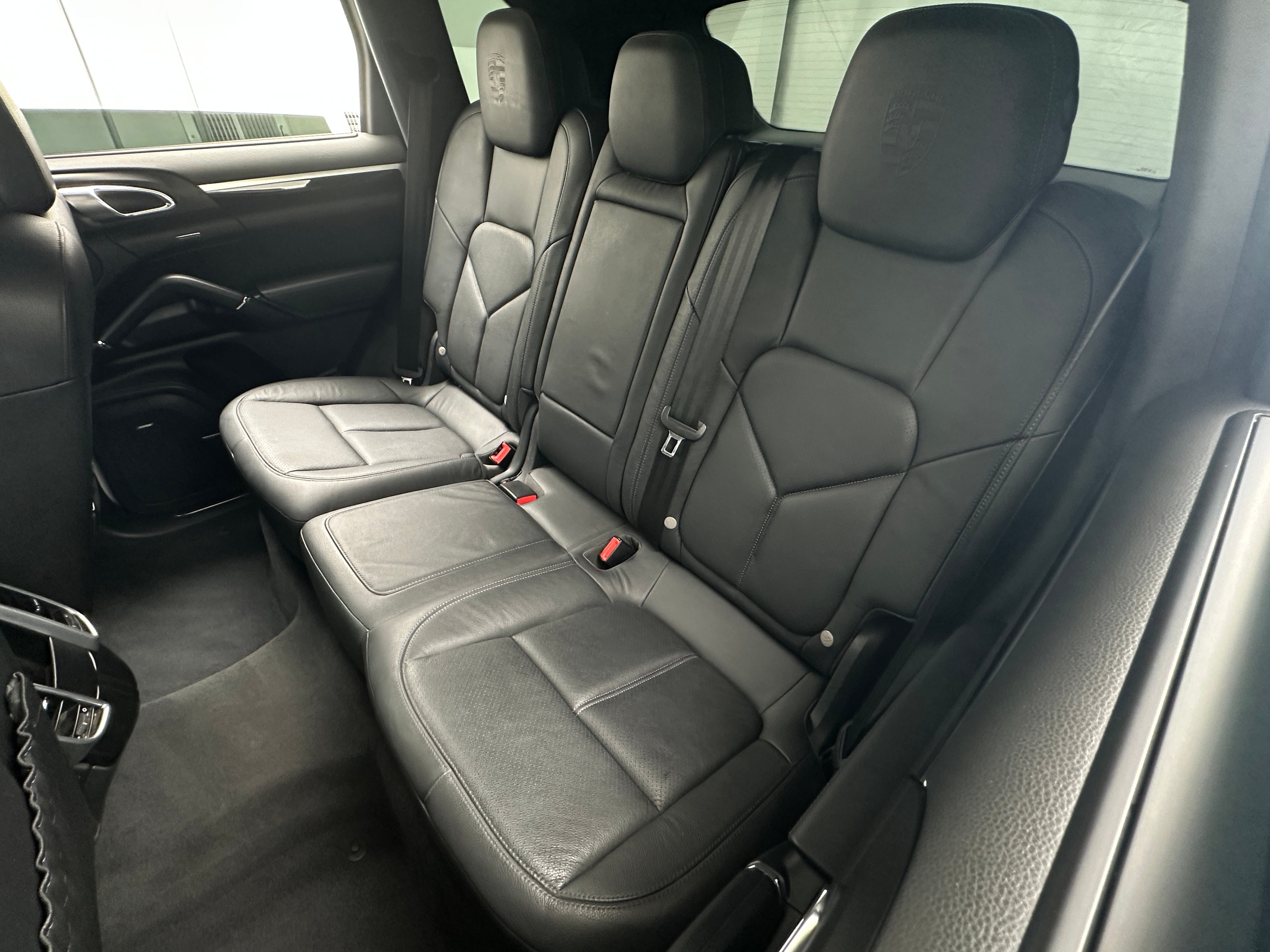 2014 Porsche Cayenne Platinum Edition 5