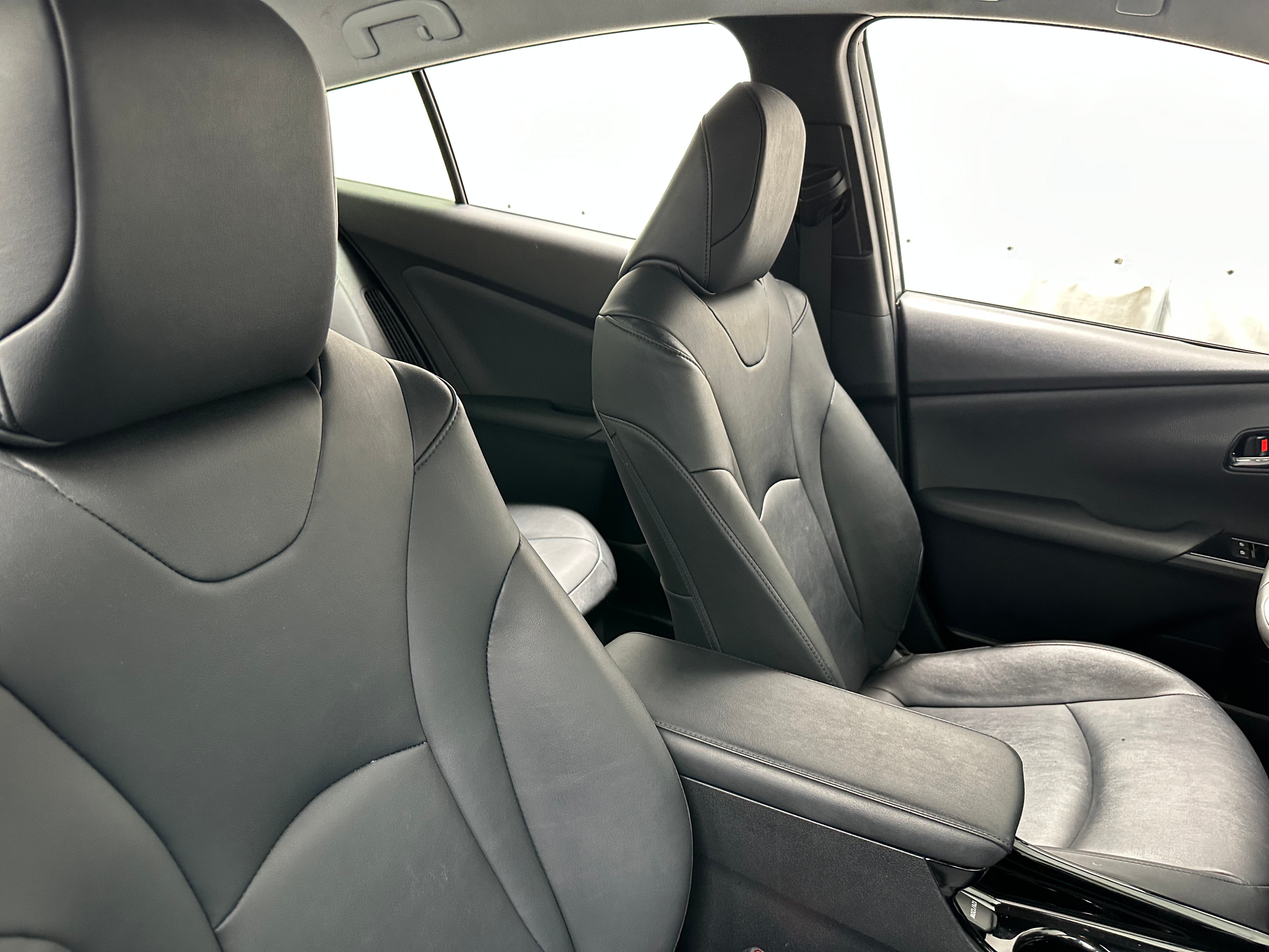 2017 Toyota Prius Prime Advanced 2