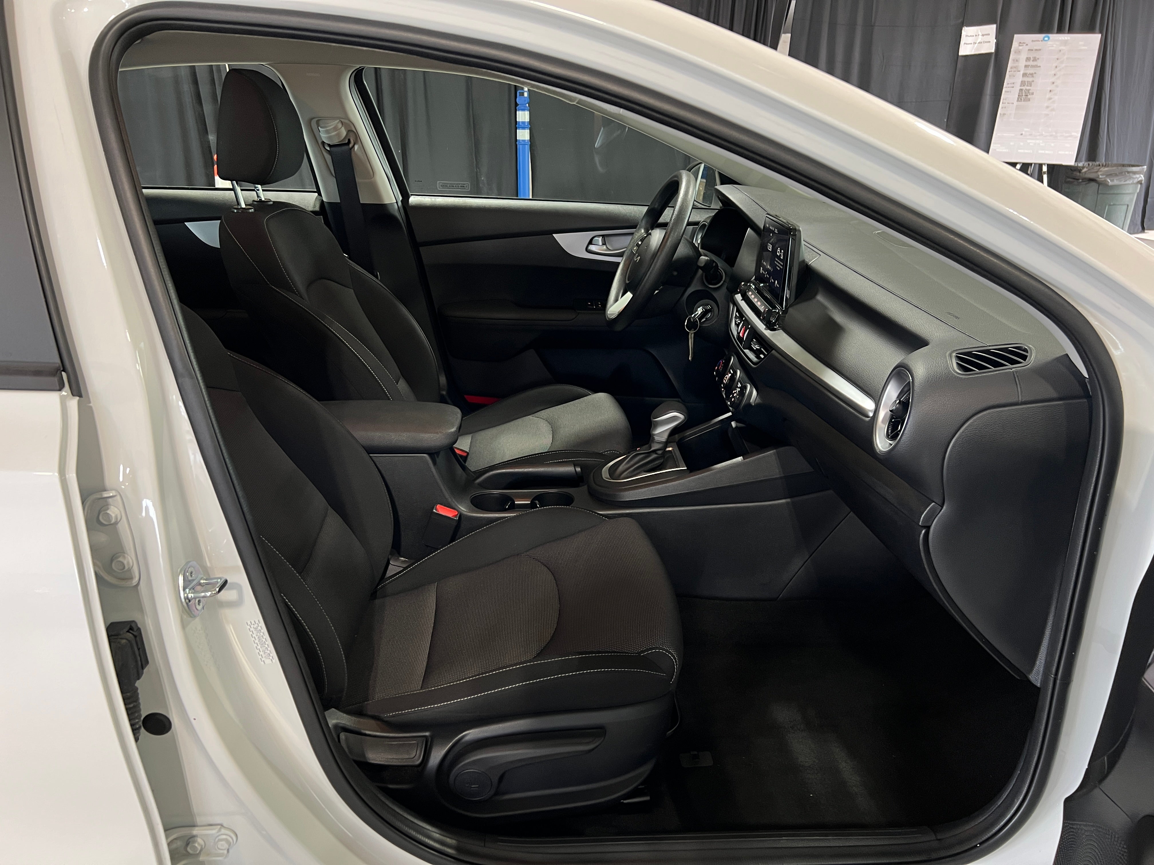 2024 Kia Forte LXS 2