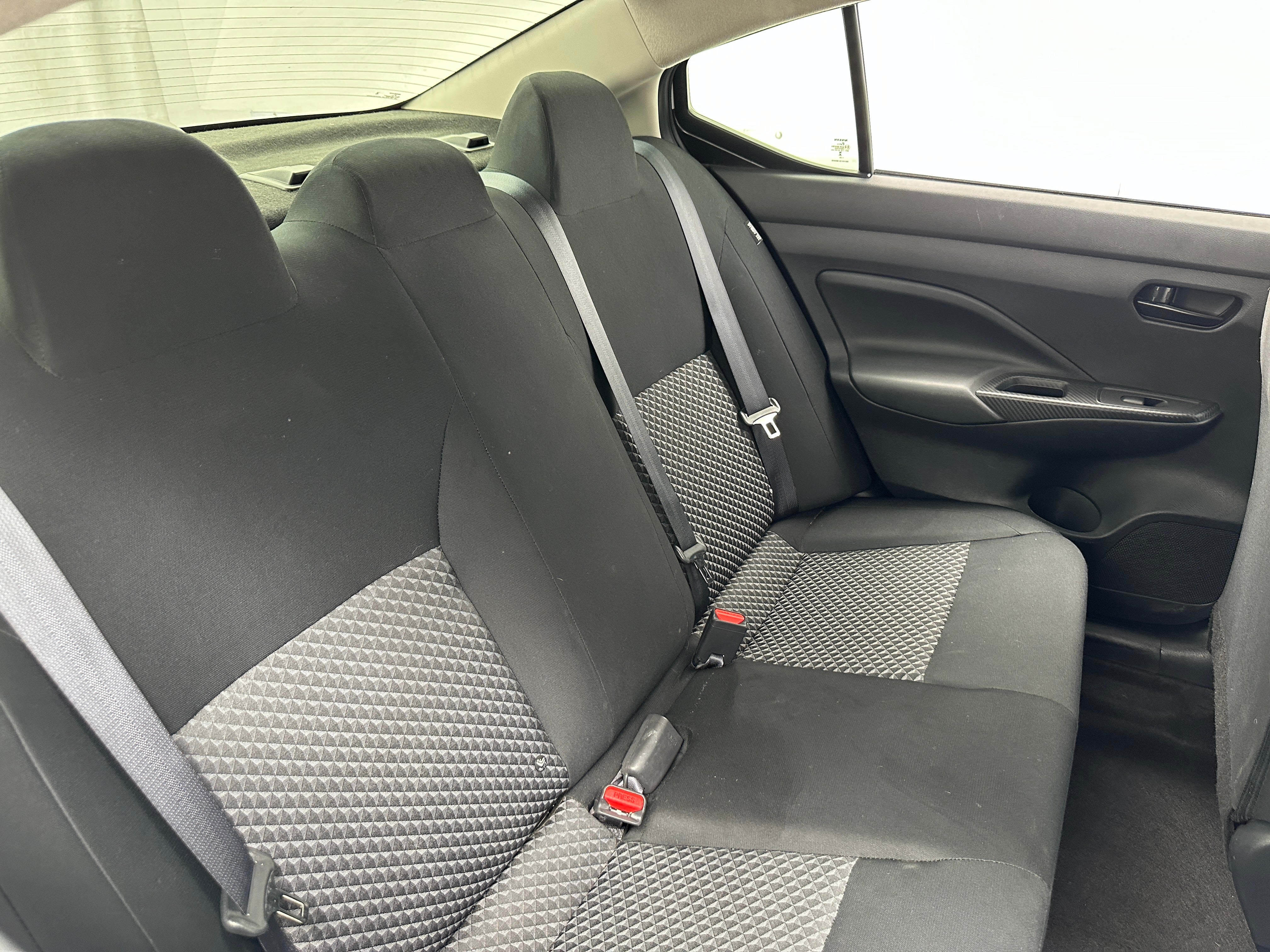 2023 Nissan Versa S 6